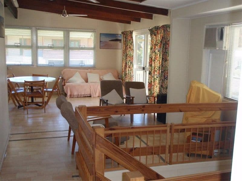7 Bambara Street, POINT LOOKOUT QLD 4183, Point Lookout - Thumbnail 3
