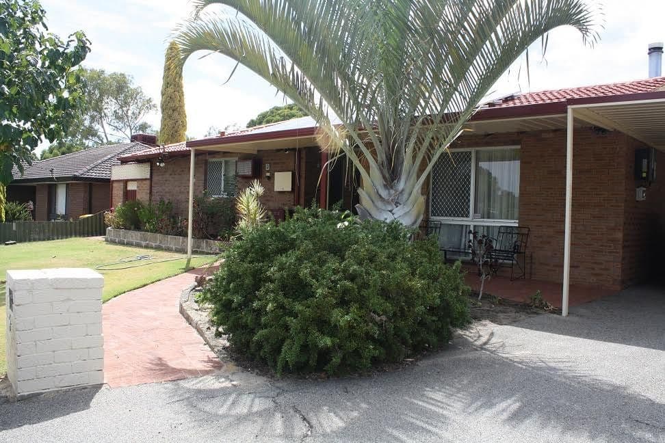 5 Durnsford Way, Camillo WA 6111, Camillo - Thumbnail 2
