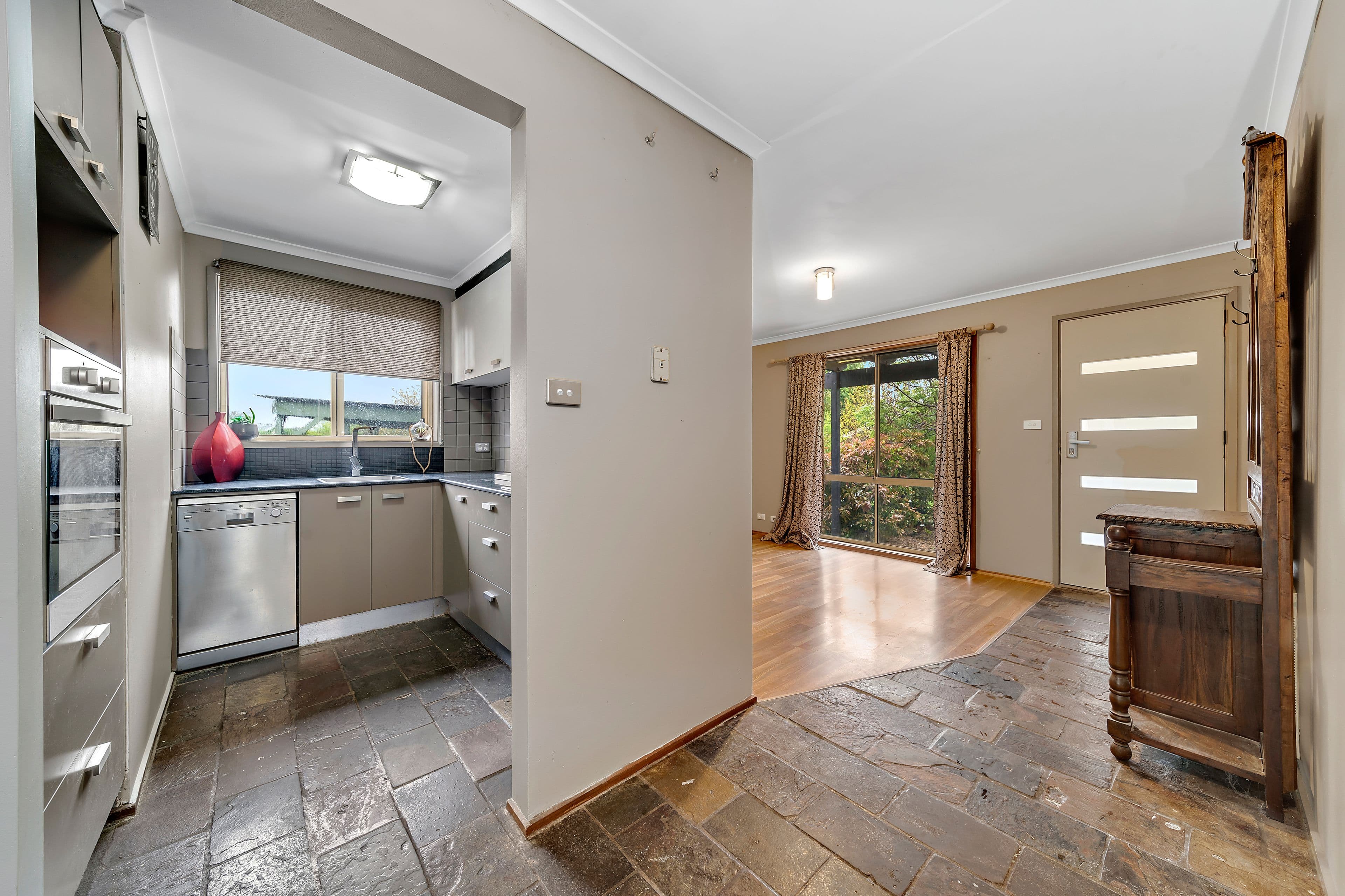 8 Sommers Street, Conder ACT 2906, Conder - Thumbnail 4