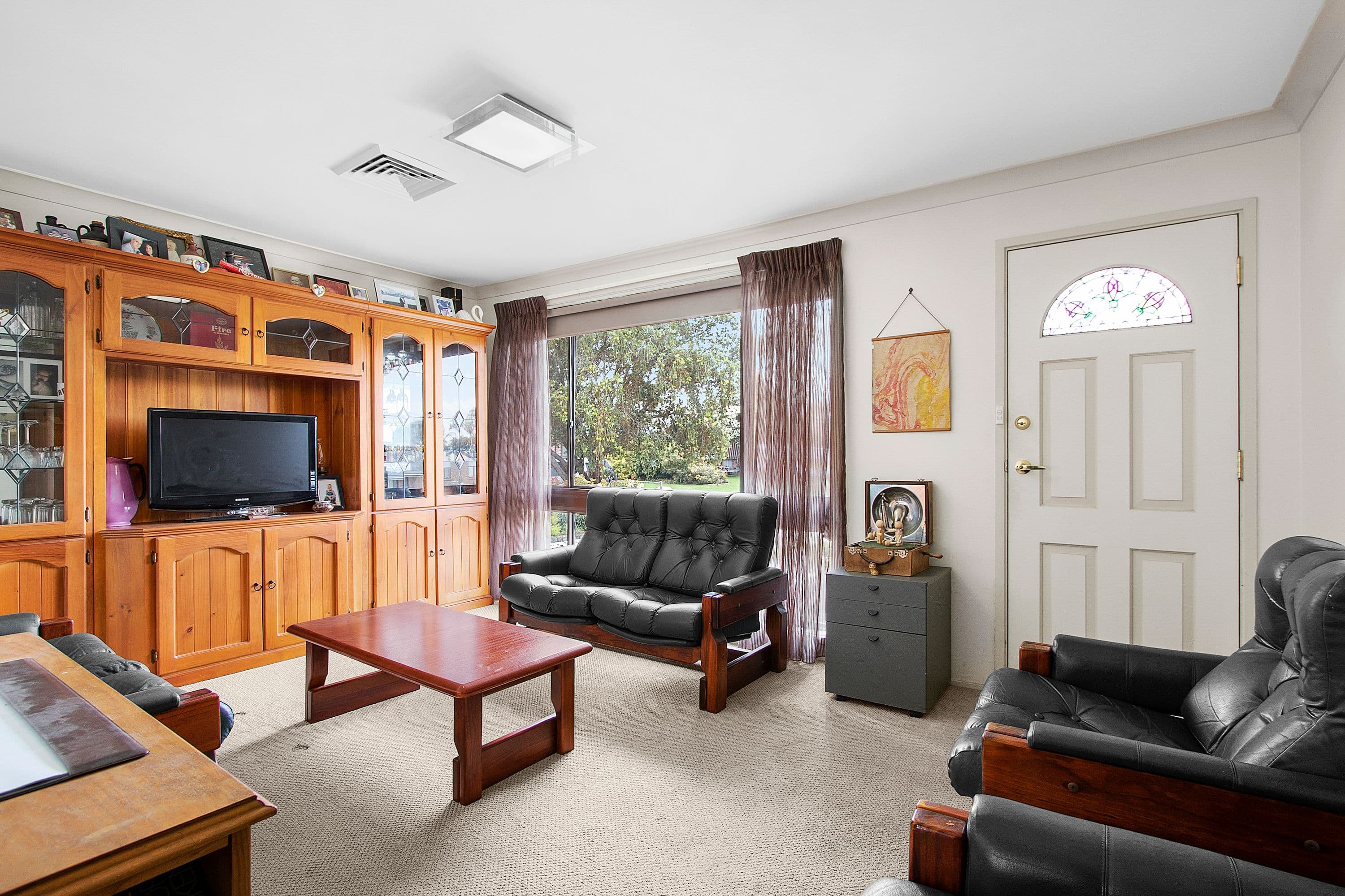 56 Loder Crescent, South Windsor - Thumbnail 3
