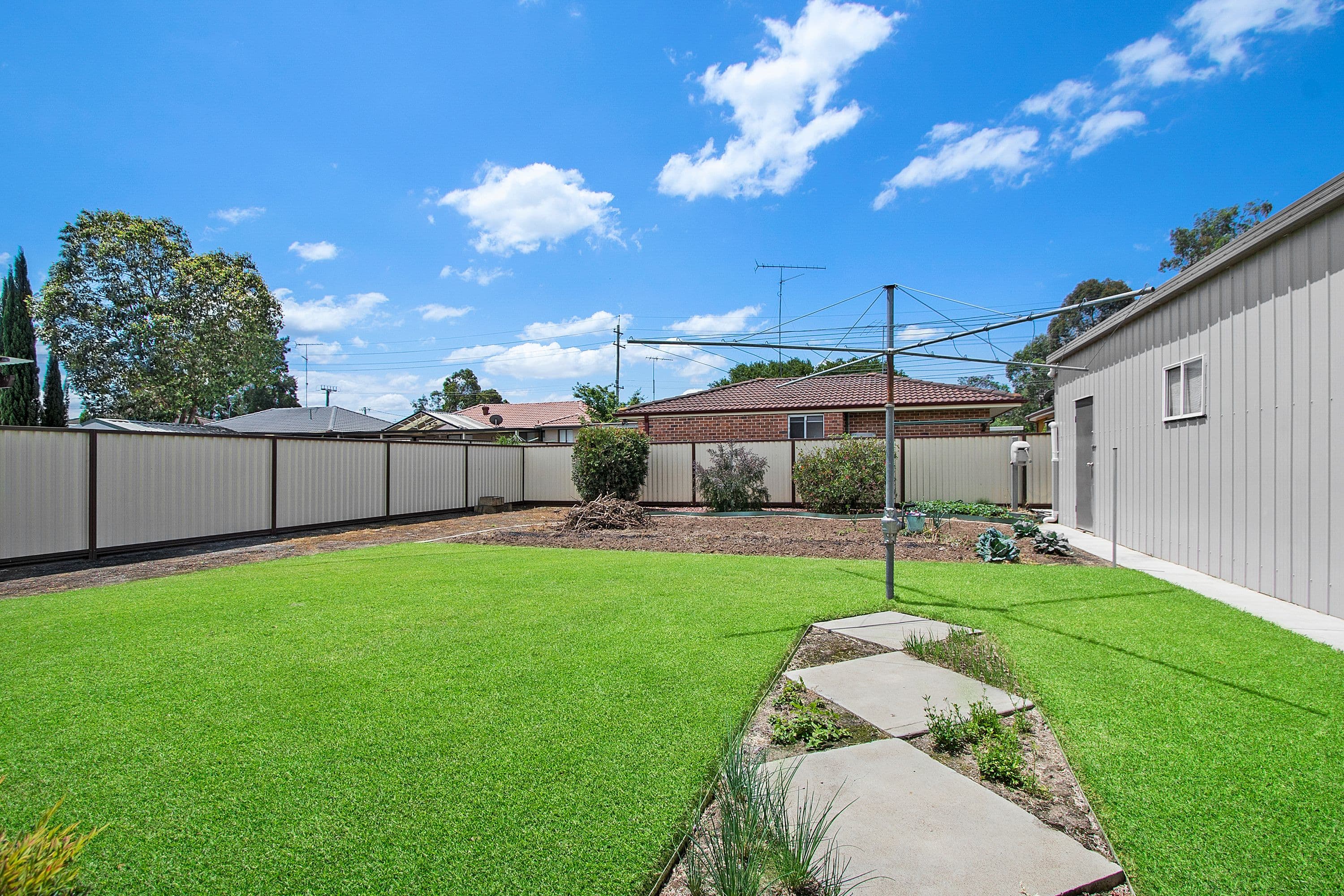 56 Loder Crescent, South Windsor - Thumbnail 8