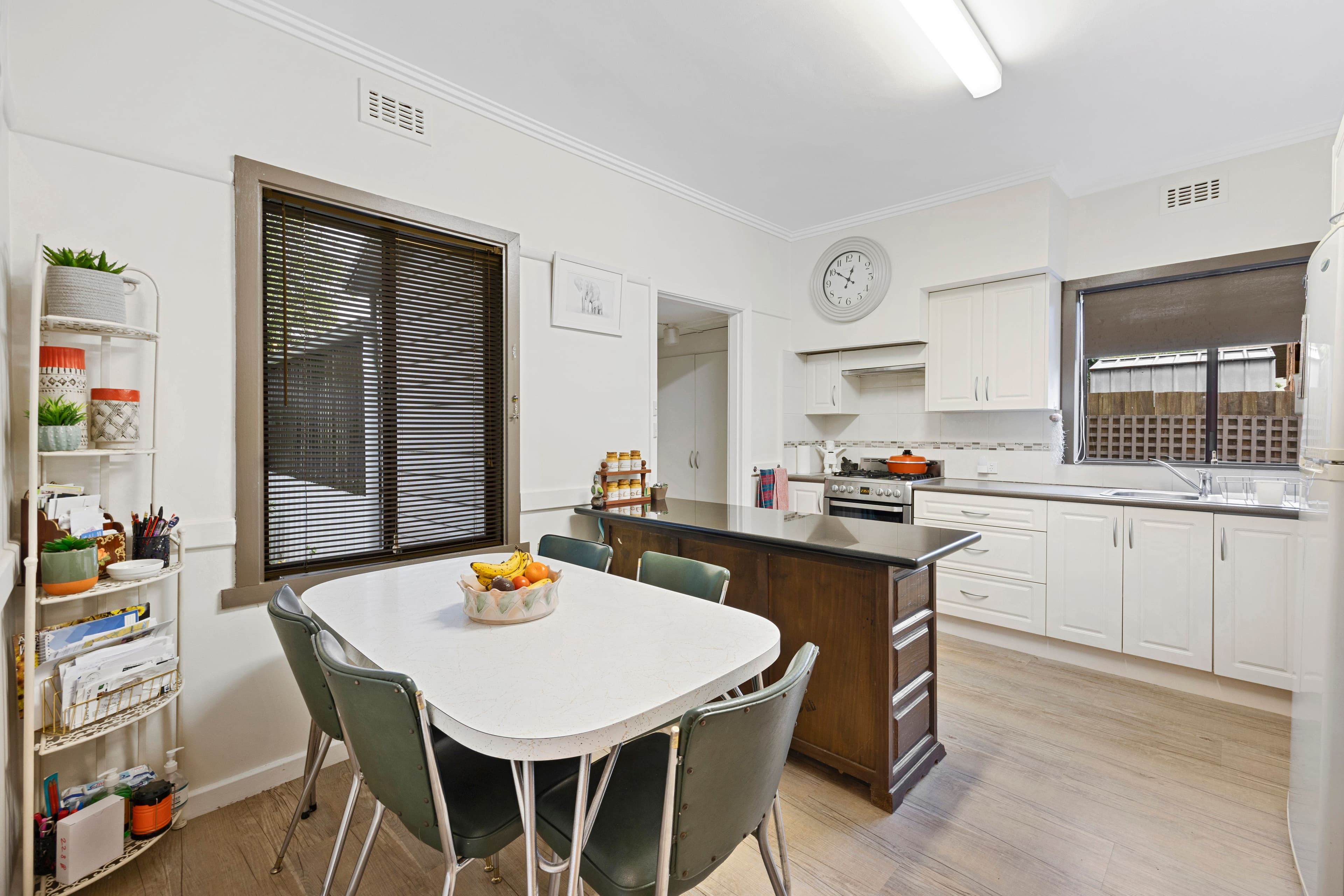 2 Macqueen Avenue, Korumburra VIC 3950, Korumburra - Thumbnail 4