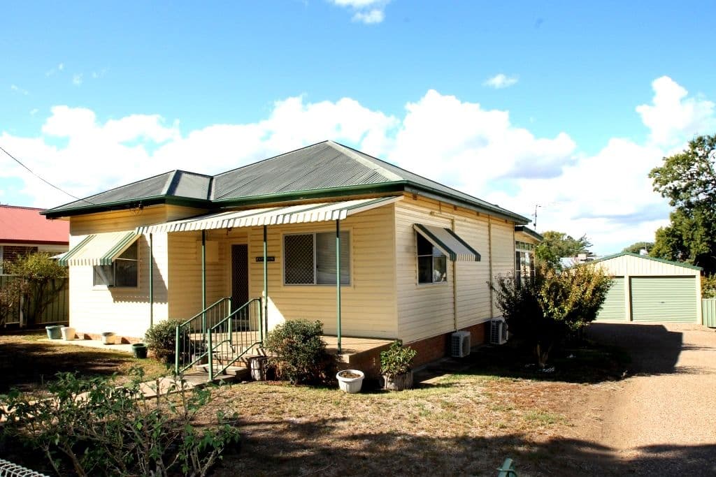 163 Hawker Street, Quirindi - Image 1