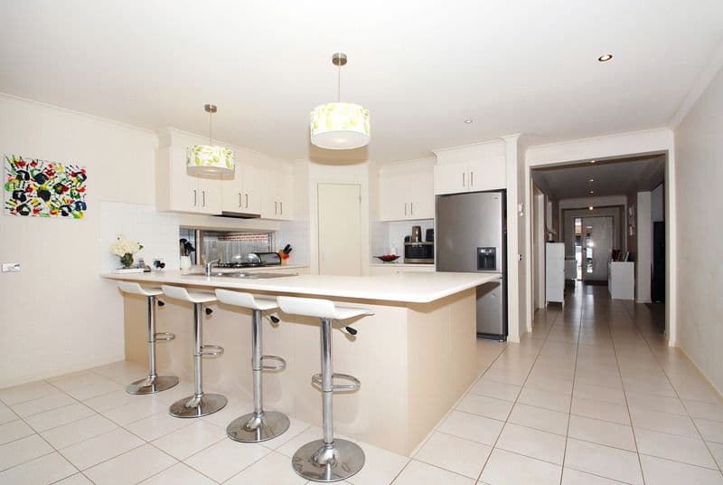11 Madisson Crescent, CARRUM DOWNS VIC 3201, Carrum Downs - Thumbnail 7