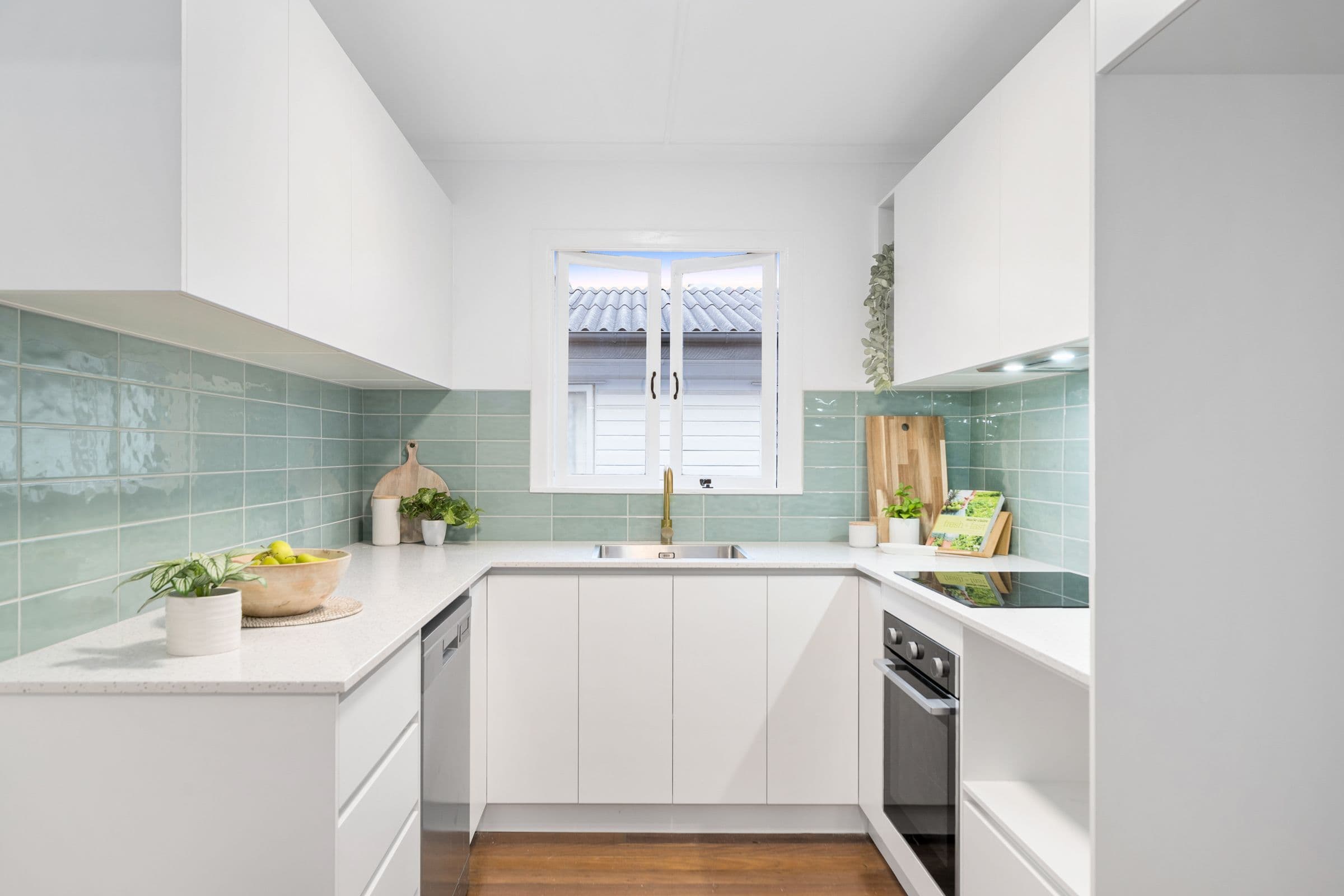 50 Ellen Street, Woody Point QLD 4019, Woody Point - Thumbnail 8