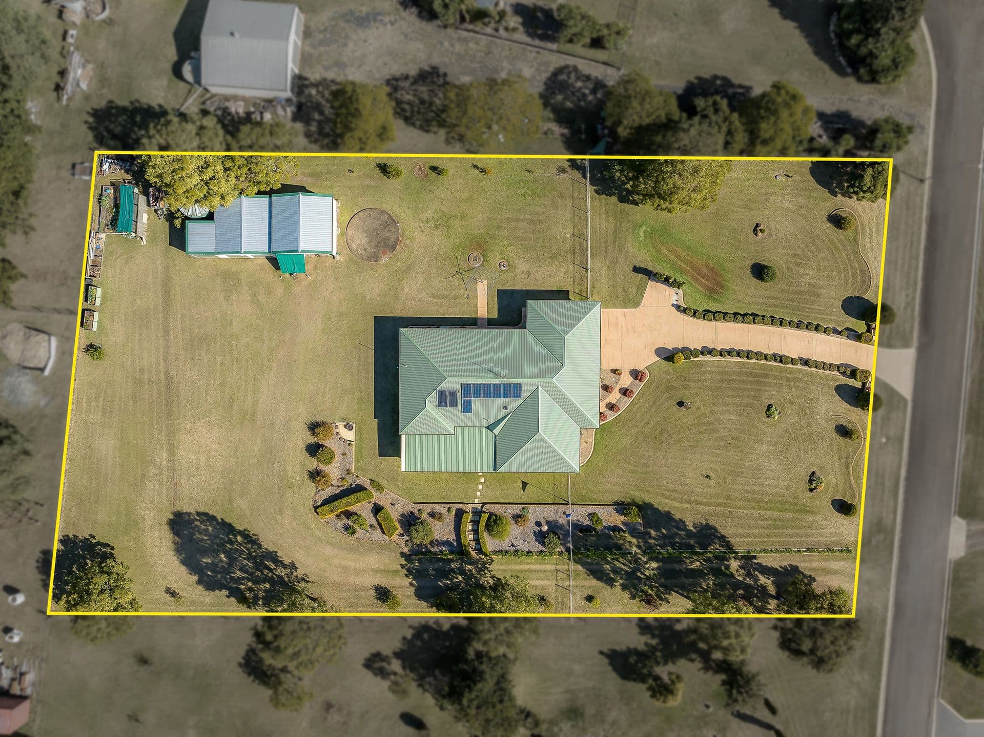 16 Carolann Street, Glenvale QLD 4350, Glenvale - Thumbnail 4