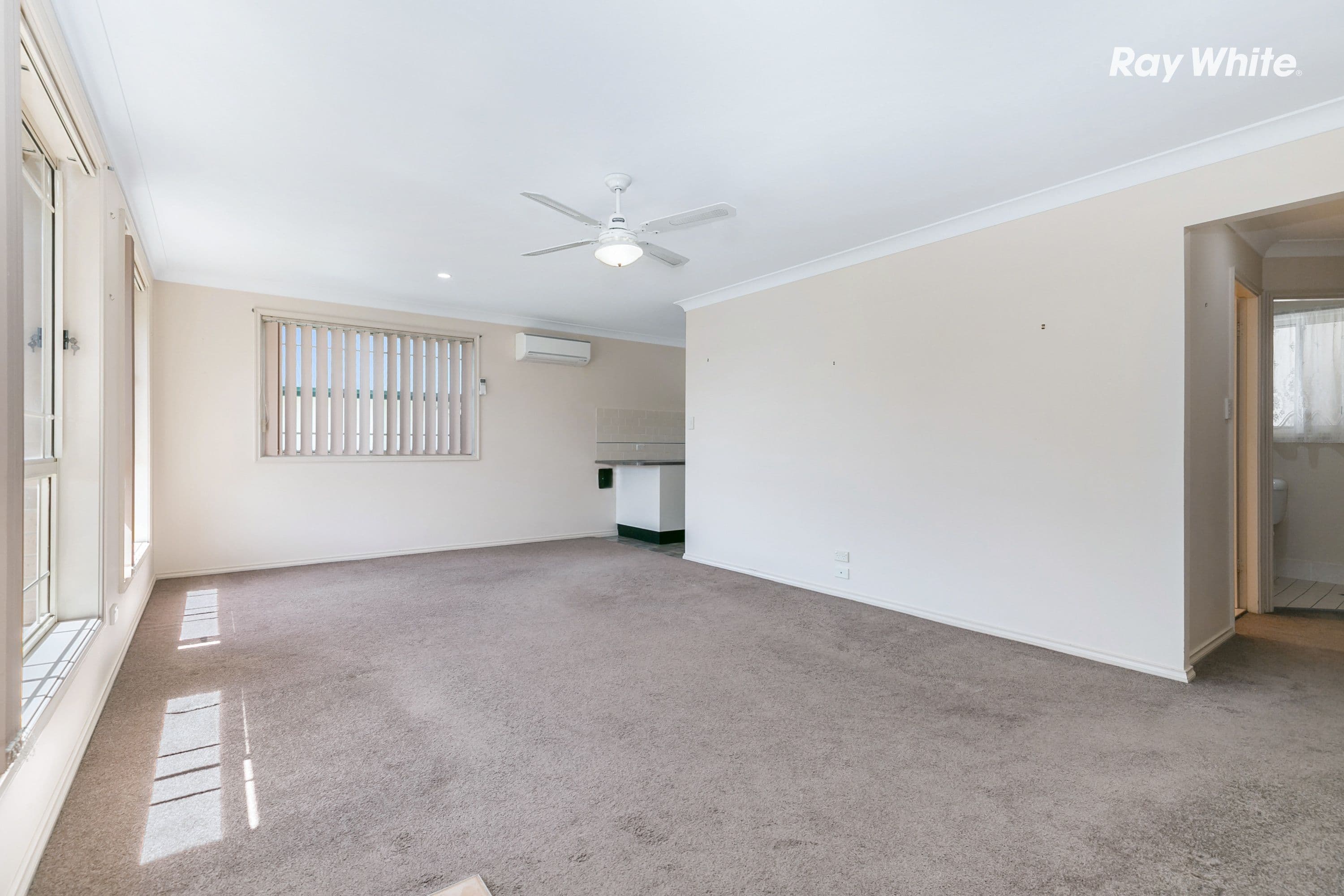 23 Davis Avenue, Davistown - Thumbnail 3