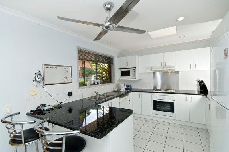 1 Beech Court, Elanora QLD 4221, Elanora - Thumbnail 4