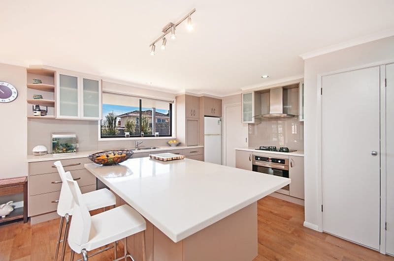 6 Arnel Place, WARRNAMBOOL VIC 3280, Warrnambool - Thumbnail 3