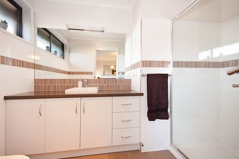 6 Arnel Place, WARRNAMBOOL VIC 3280, Warrnambool - Thumbnail 5
