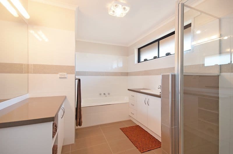 6 Arnel Place, WARRNAMBOOL VIC 3280, Warrnambool - Thumbnail 8