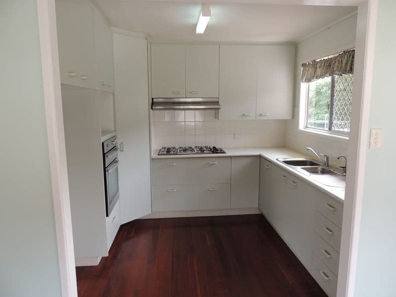 28 Coronet Drive, BRAY PARK QLD 4500, Bray Park - Thumbnail 4