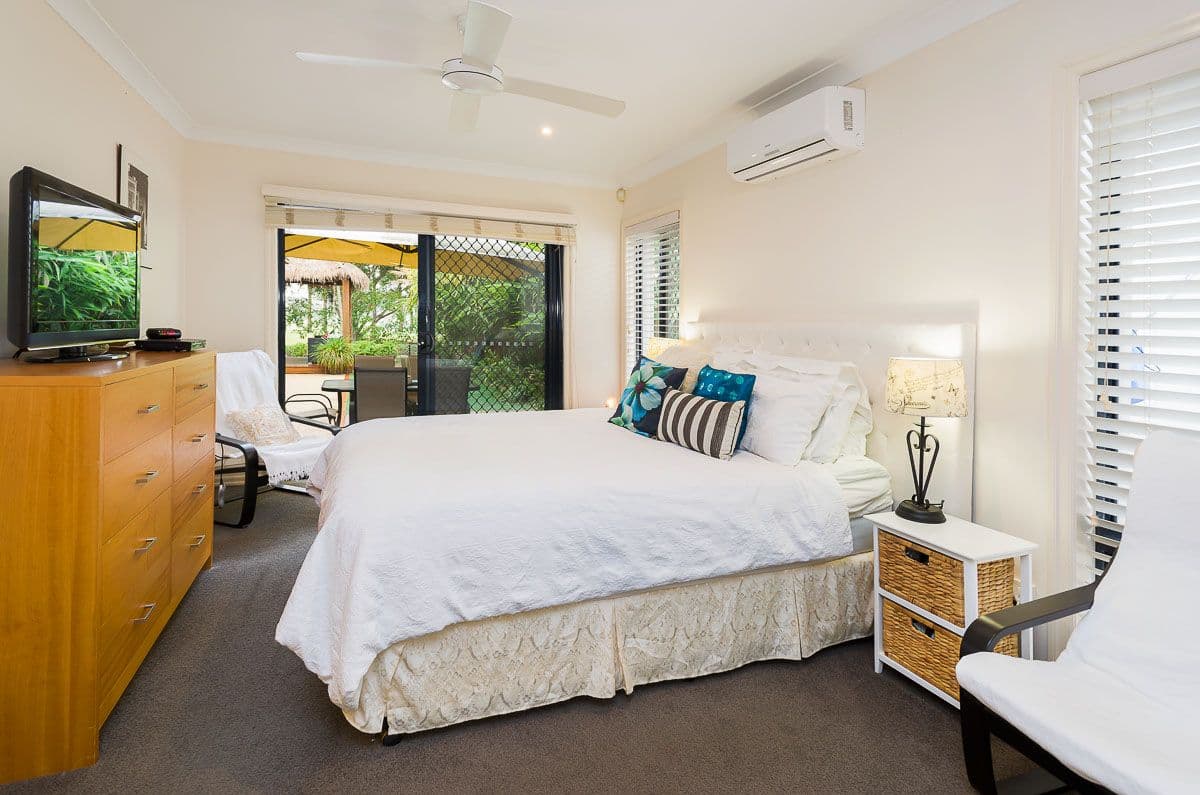 27 Ballybunyon Crescent, Hope Island QLD 4212, Hope Island - Thumbnail 5