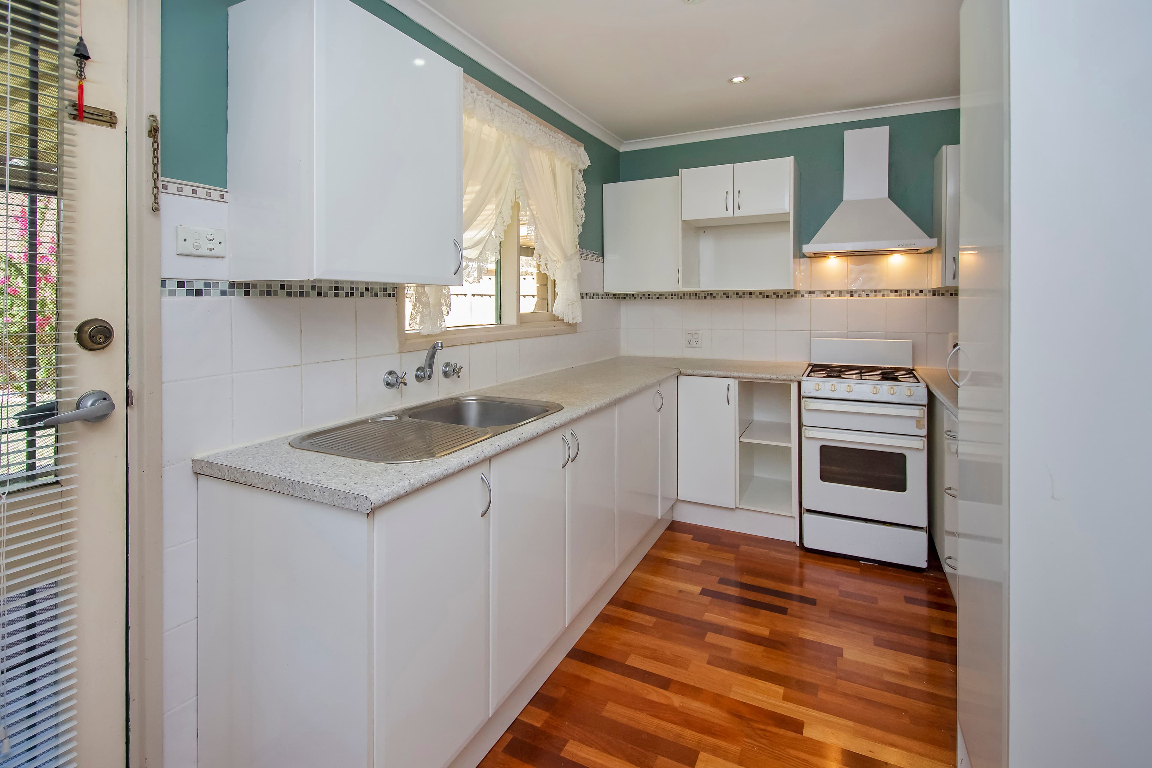 10 Mora Crescent, Smithfield SA 5114, Smithfield - Thumbnail 3