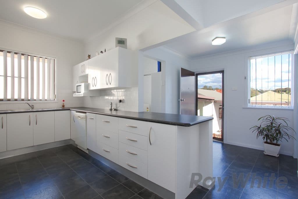 10 Delauret Square, WARATAH WEST NSW 2298, Waratah West - Thumbnail 6