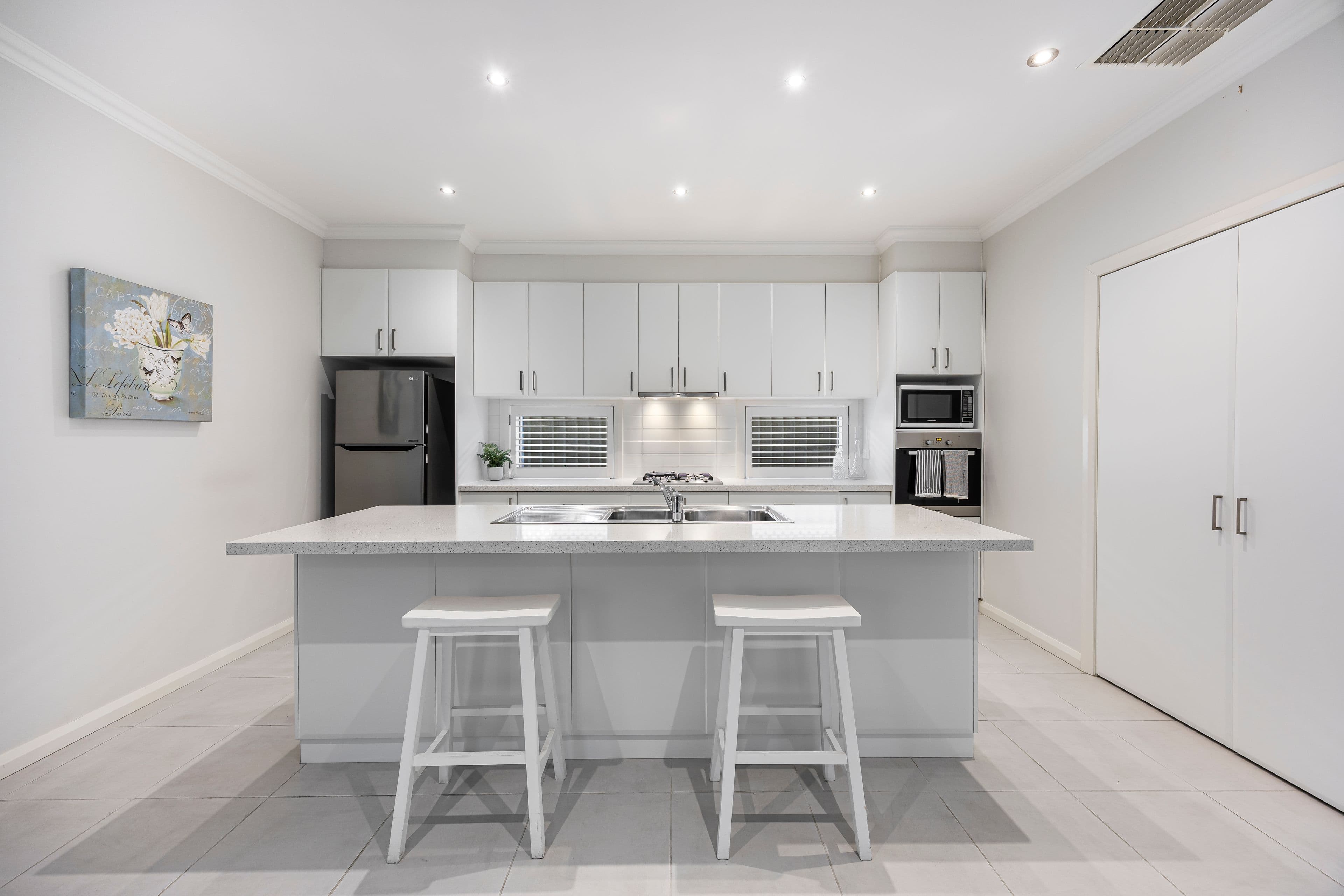 28 Monastery Drive, Wendouree VIC 3355, Wendouree - Thumbnail 4
