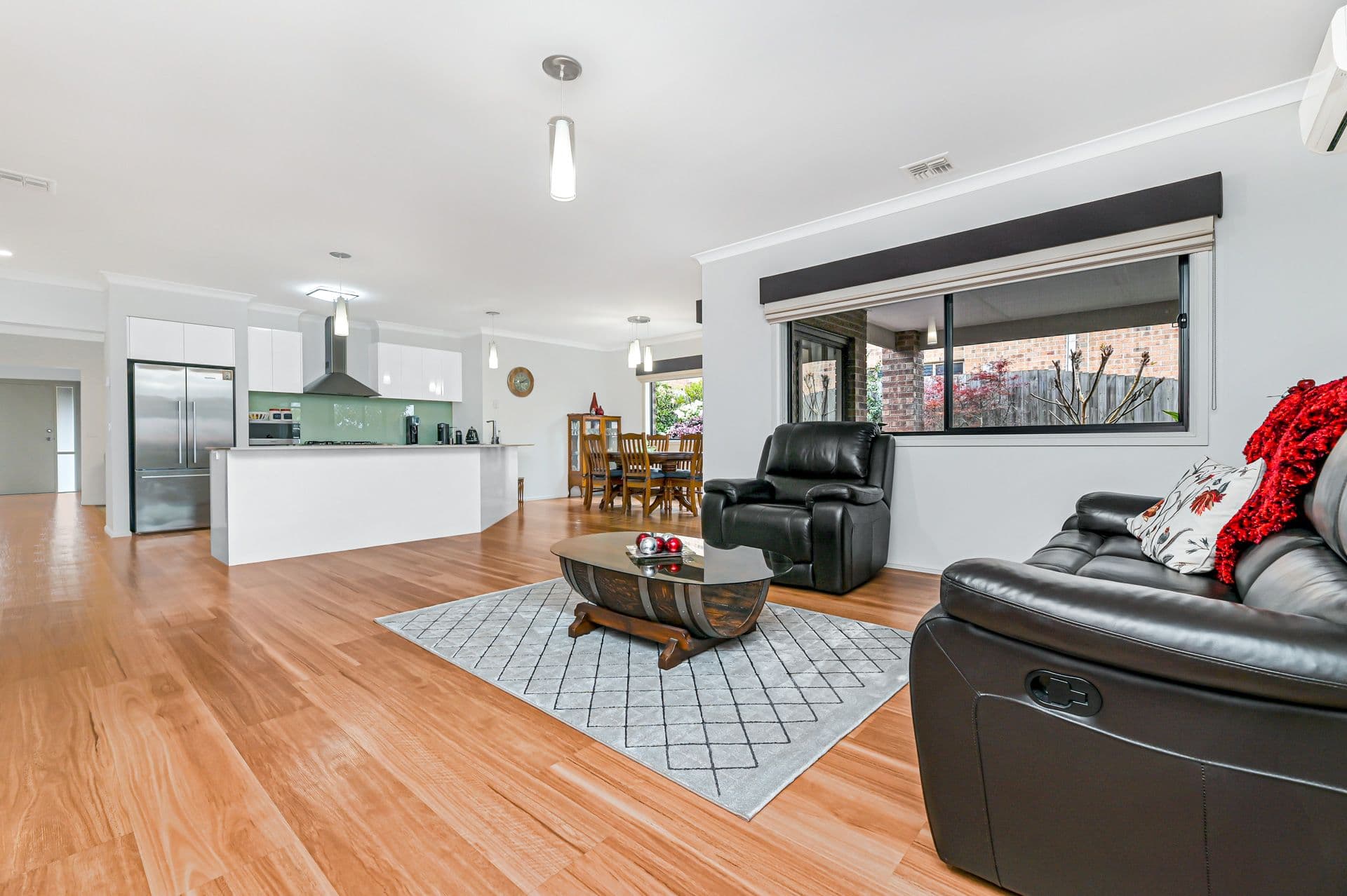 11 Cambridge Drive, Berwick VIC 3806, Berwick - Thumbnail 3