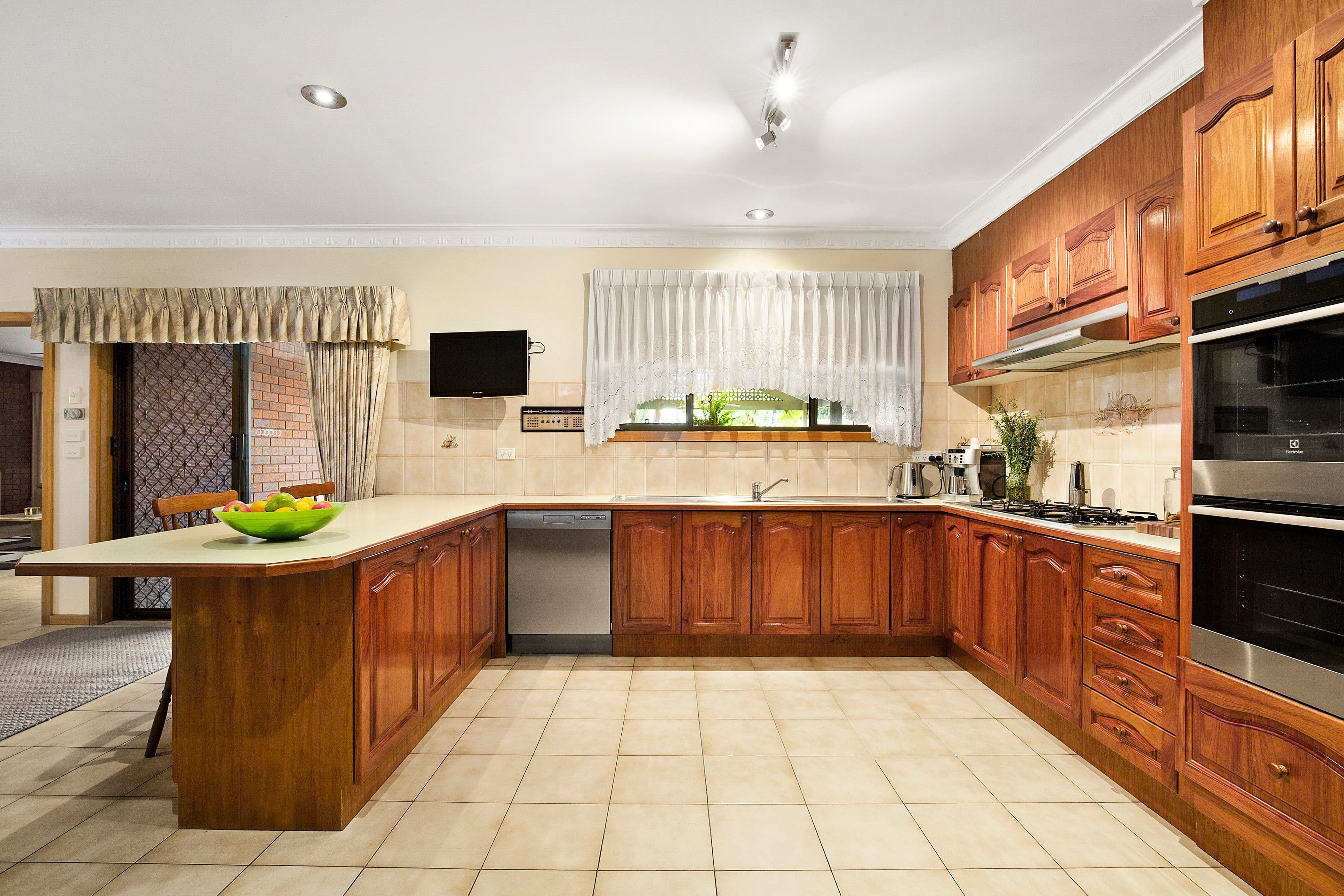 42 Findon Road, Epping VIC 3076, Epping - Thumbnail 3