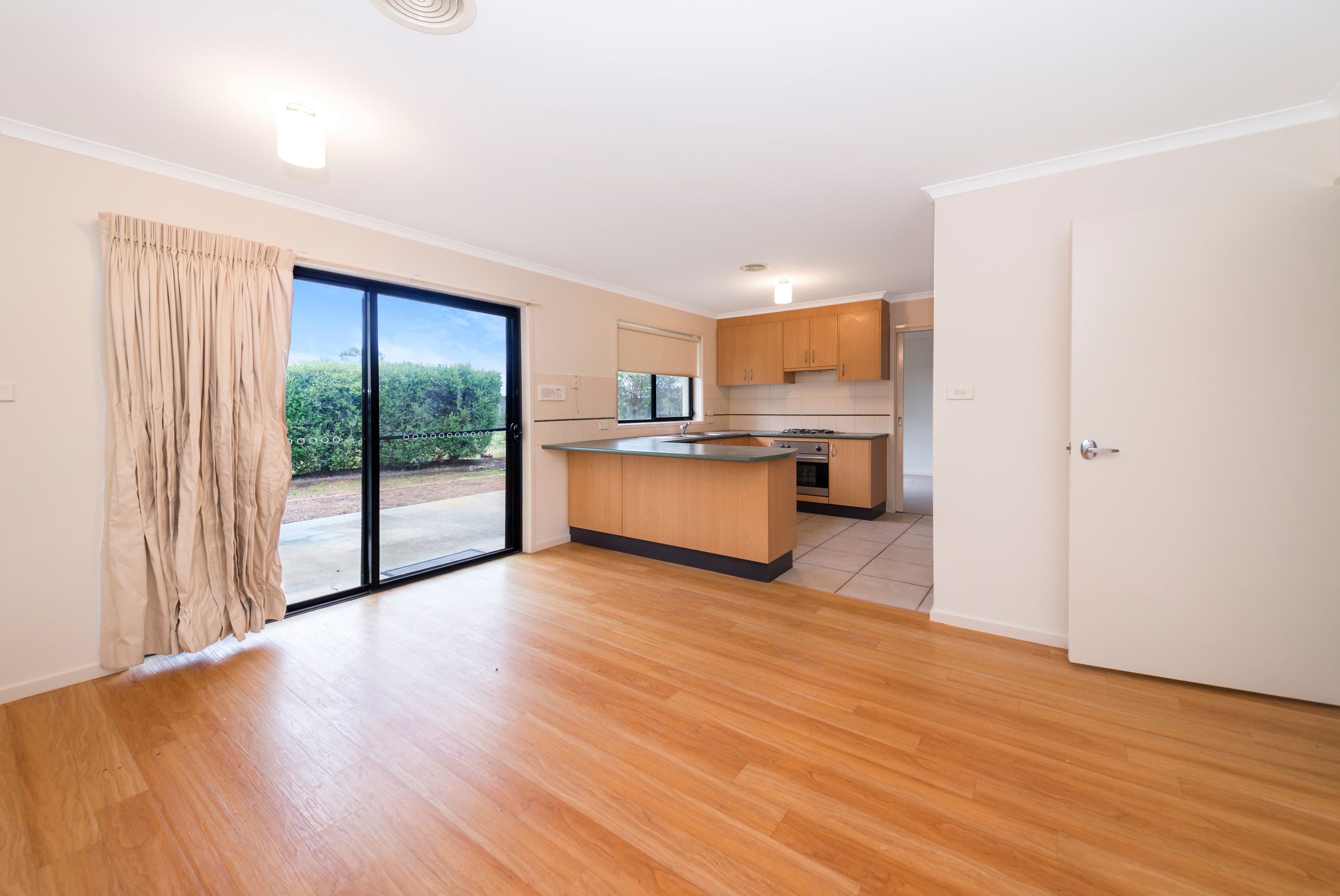 11-18 Rainbow Place, Latham ACT 2615, Latham - Thumbnail 2