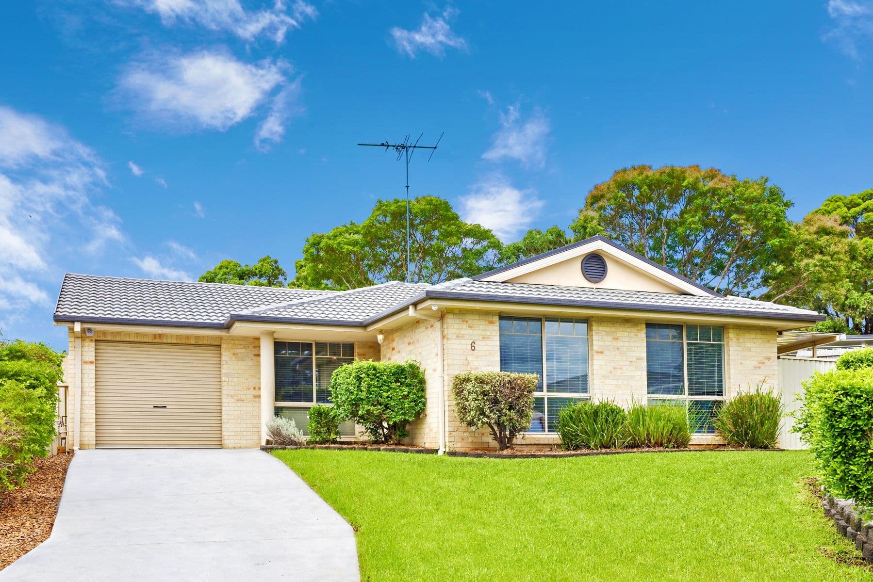 2 York Place, Mountain Creek, Glenmore Park - Thumbnail 2