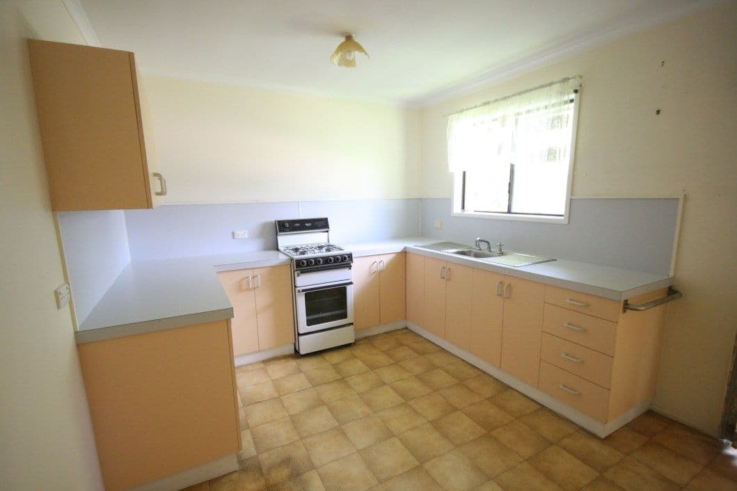 91 Broad Street, Sarina QLD 4737, Sarina - Thumbnail 2