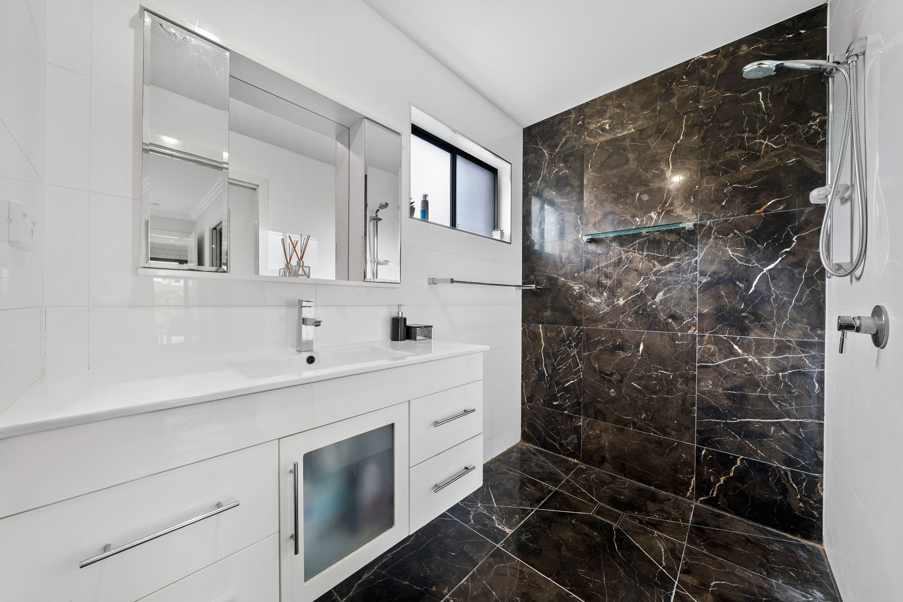 17 Voss Boulevard, Heritage Park QLD 4118, Heritage Park - Thumbnail 8