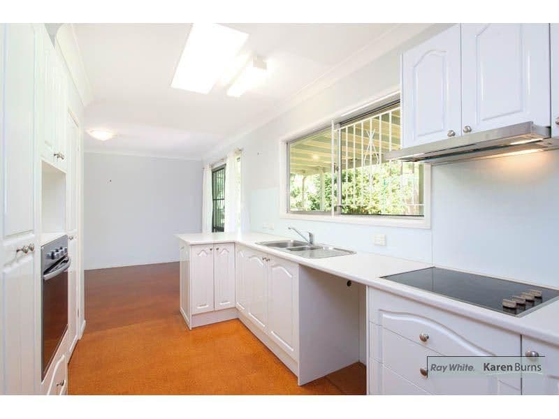 8 Ashburton Street, CHAPEL HILL QLD 4069, Chapel Hill - Thumbnail 3