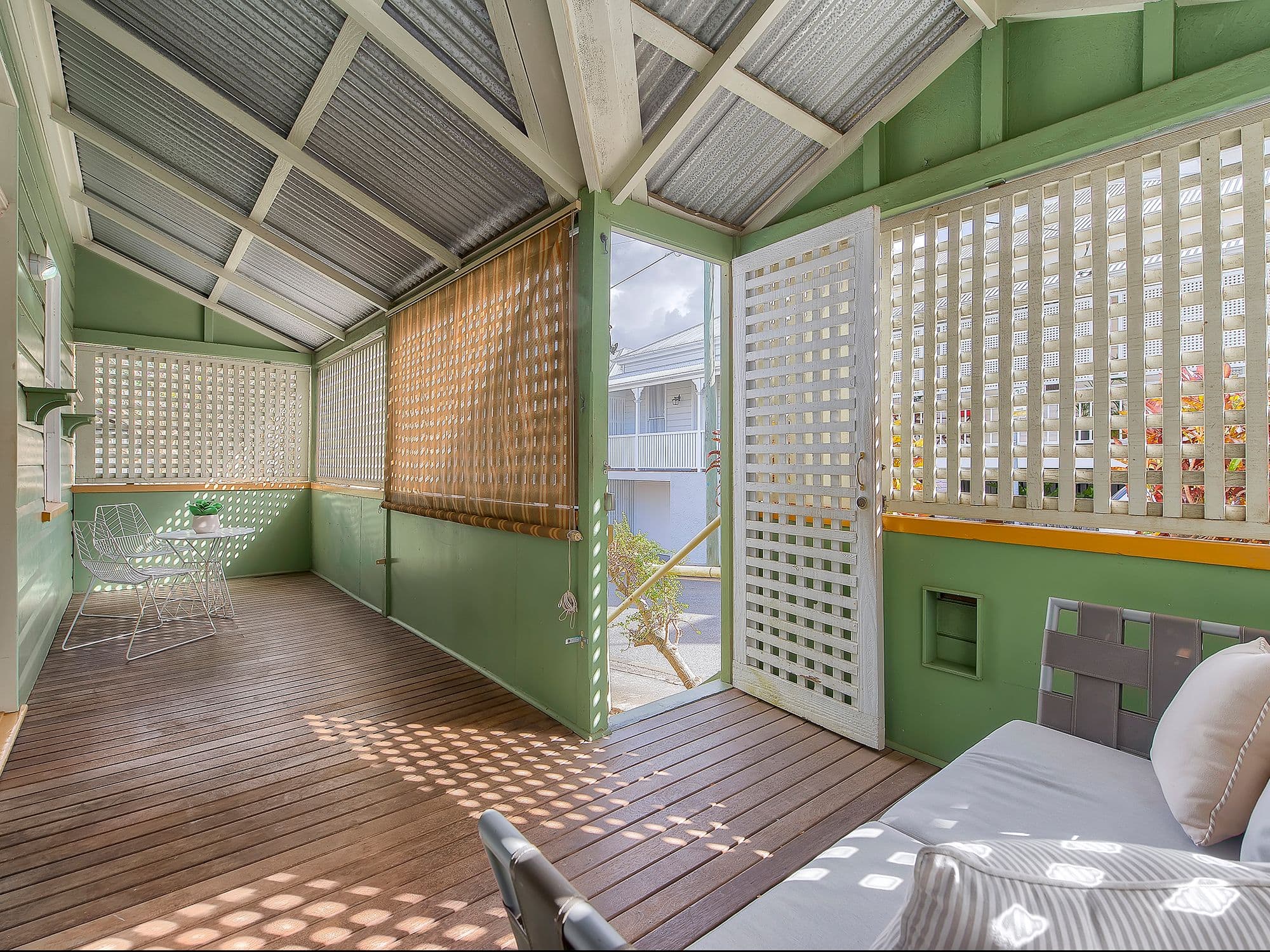 85 Bradley Street, Spring Hill QLD 4000, Spring Hill - Thumbnail 2
