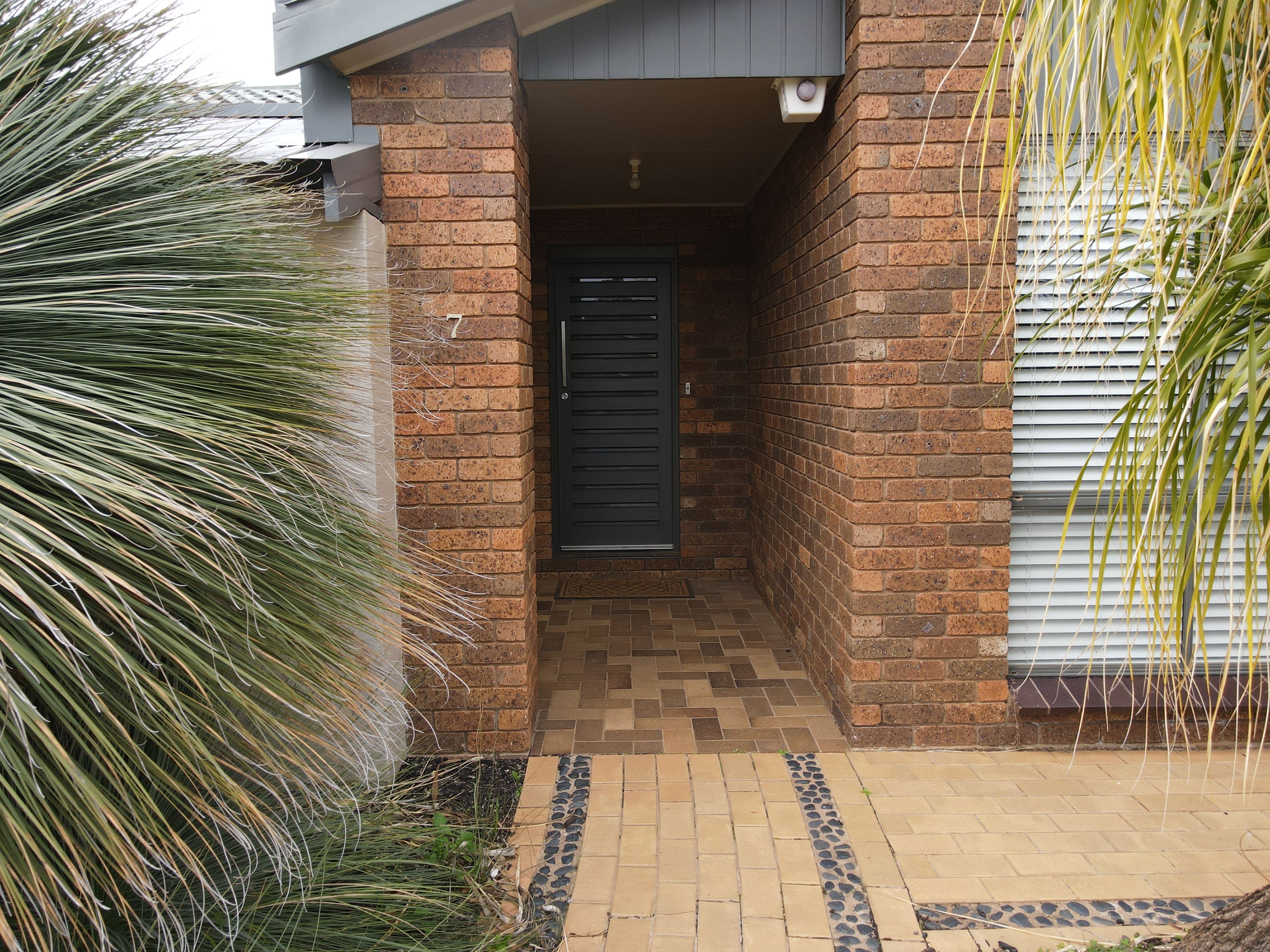 7 Clifton Boulevard, Griffith NSW 2680, Griffith - Thumbnail 2
