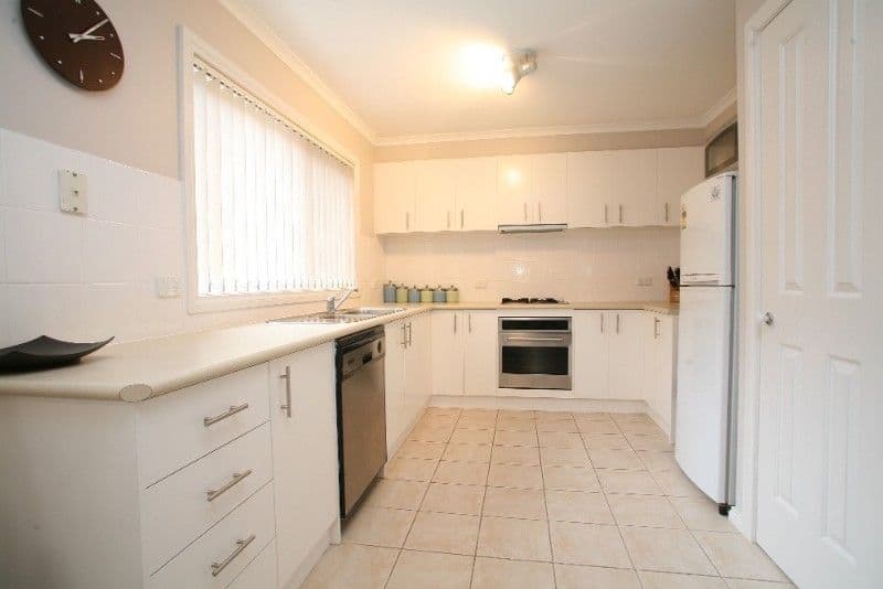 6-8 Canterbury Close, ROWVILLE VIC 3178, Rowville - Thumbnail 4