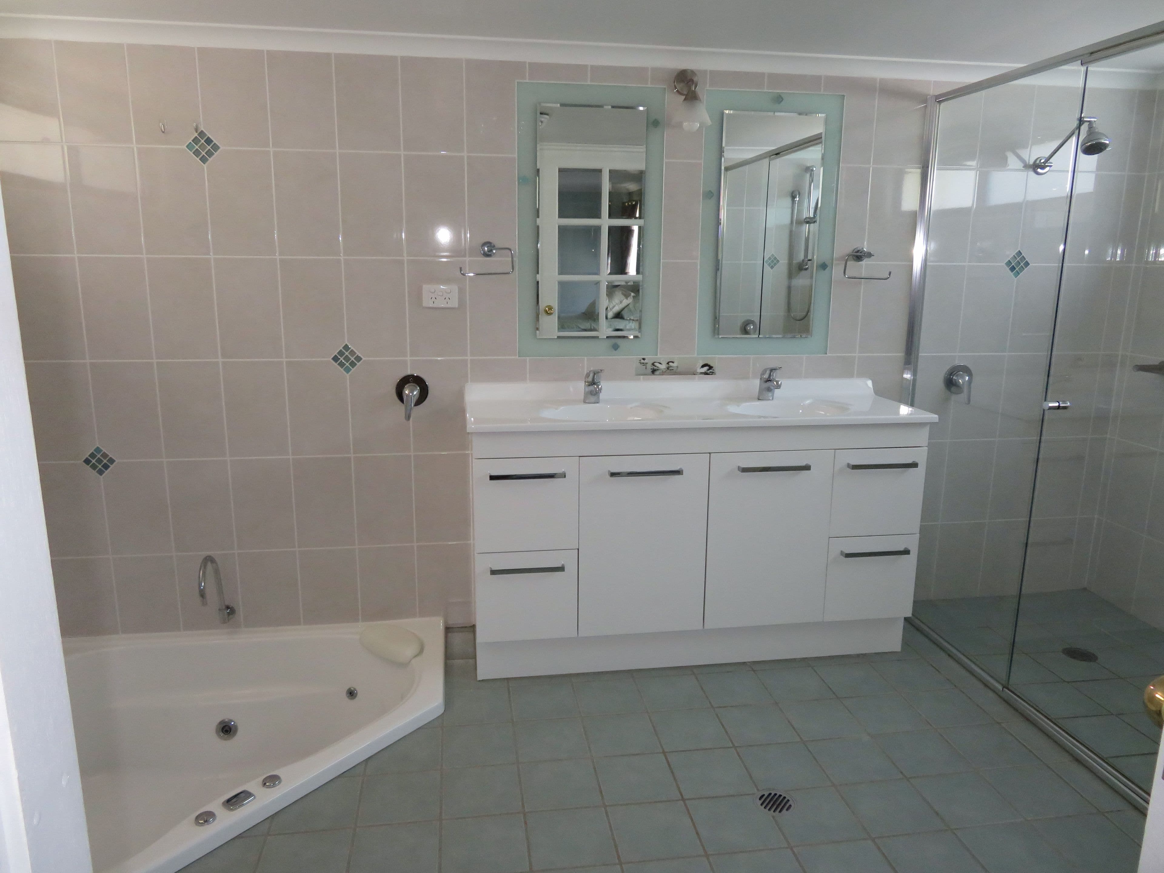 2 Stafford Street, Gundagai - Thumbnail 4