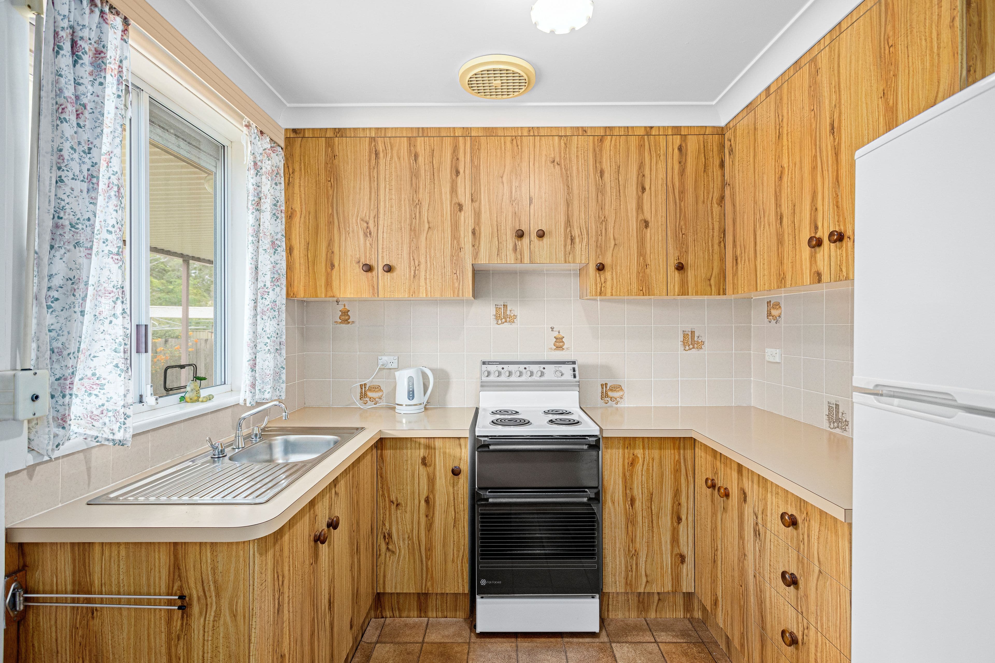 22 Normandie Place, Unanderra NSW 2526, Unanderra - Thumbnail 3
