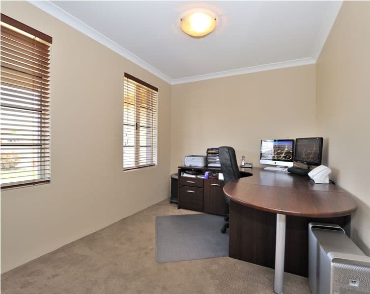 16 Arrowsmith Avenue, ELLENBROOK WA 6069, Ellenbrook - Thumbnail 4