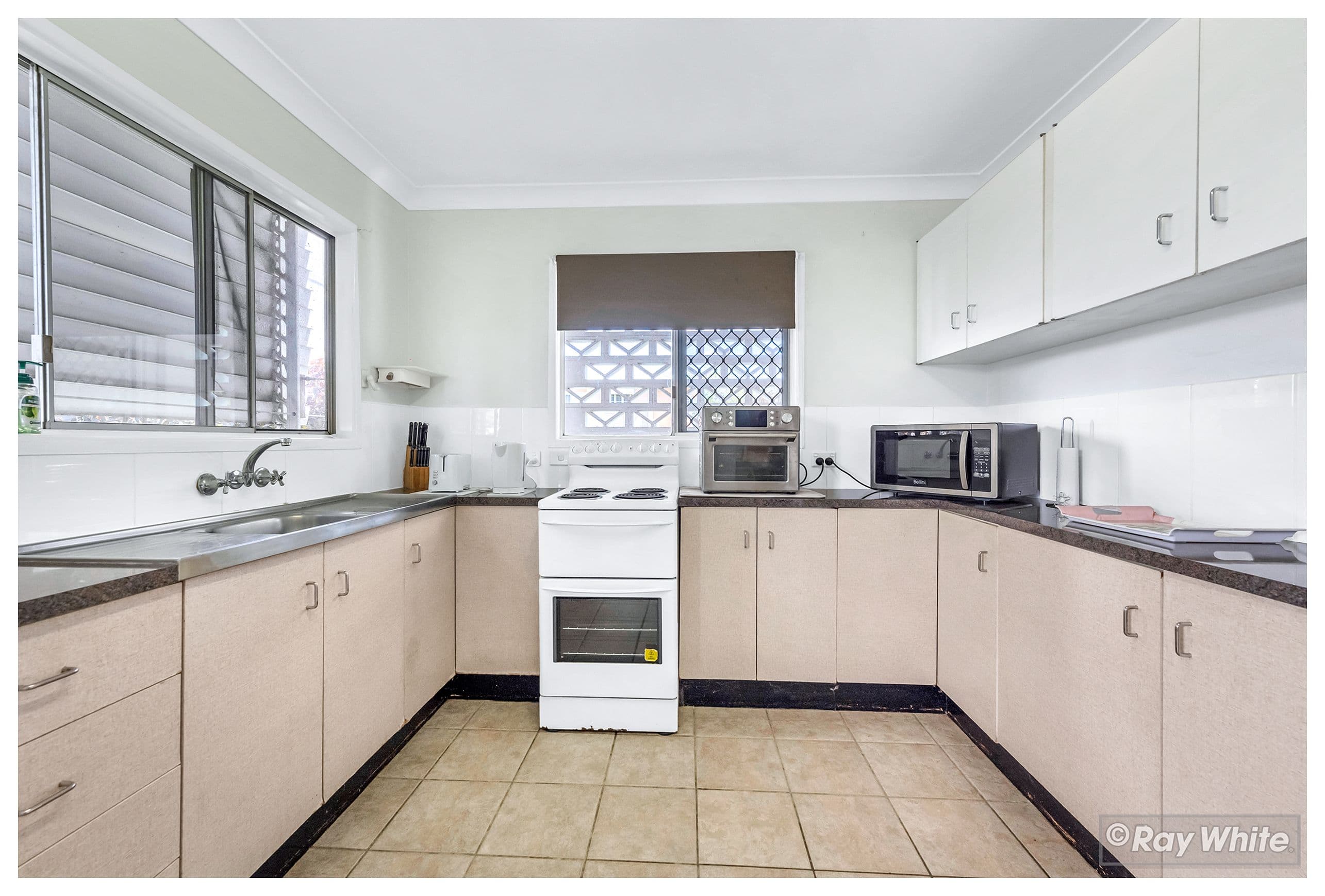 7 Arnold Street, Allenstown QLD 4700, Allenstown - Thumbnail 3