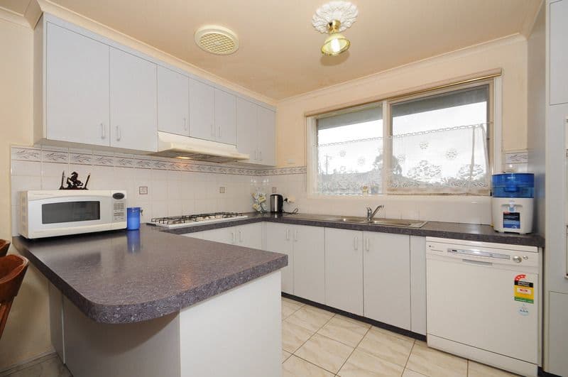 4 Strathearn Court, CARRUM DOWNS VIC 3201, Carrum Downs - Thumbnail 3