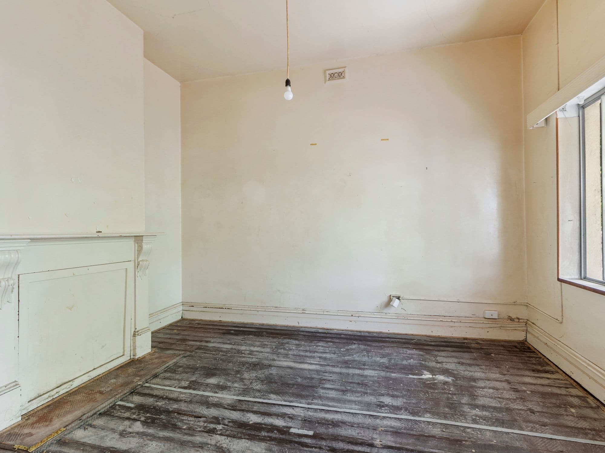 9 Tallarook Street, Seymour VIC 3660, Seymour - Thumbnail 4