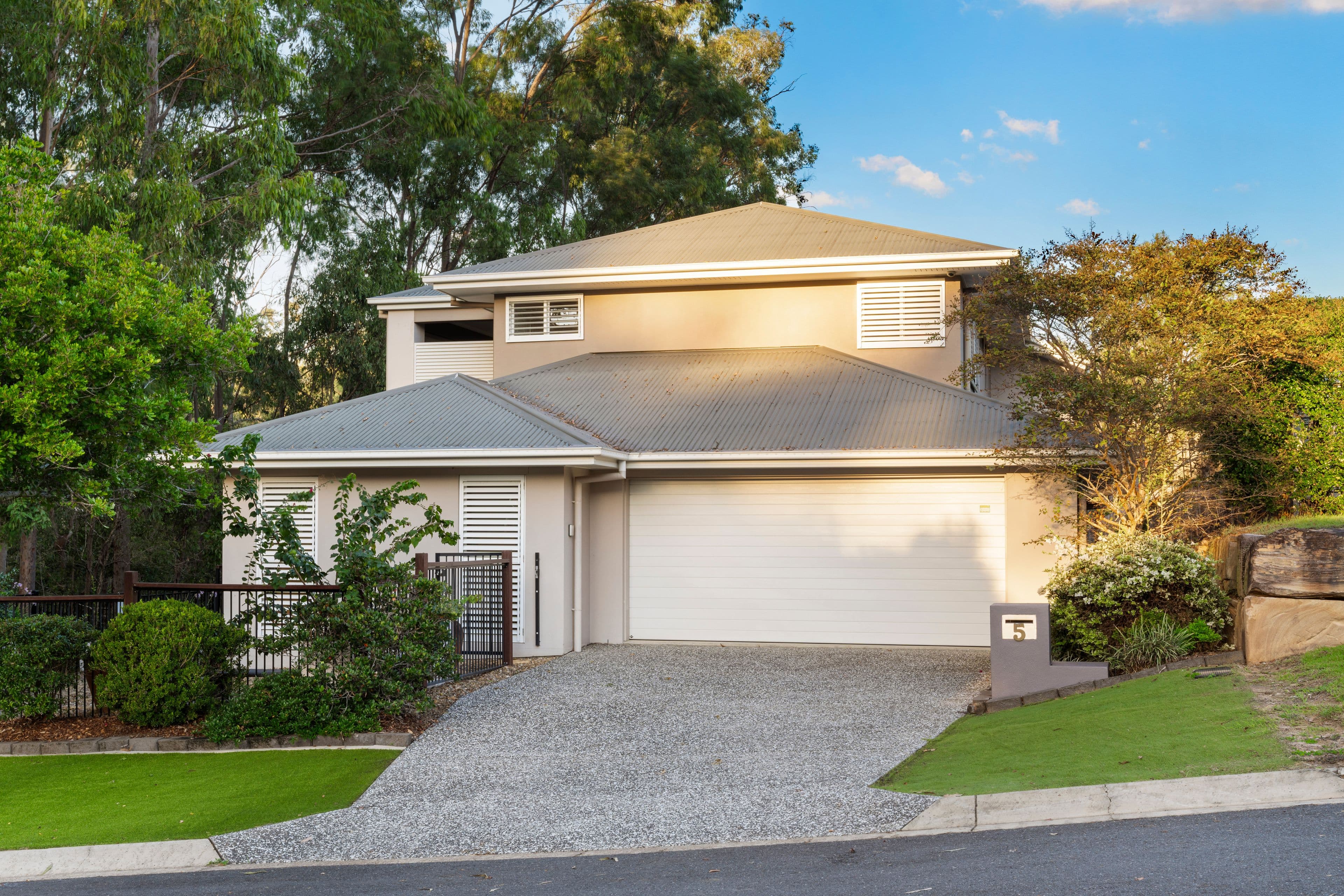 5 Beaumont Crescent, Bellbird Park QLD 4300, Bellbird Park - Thumbnail 2