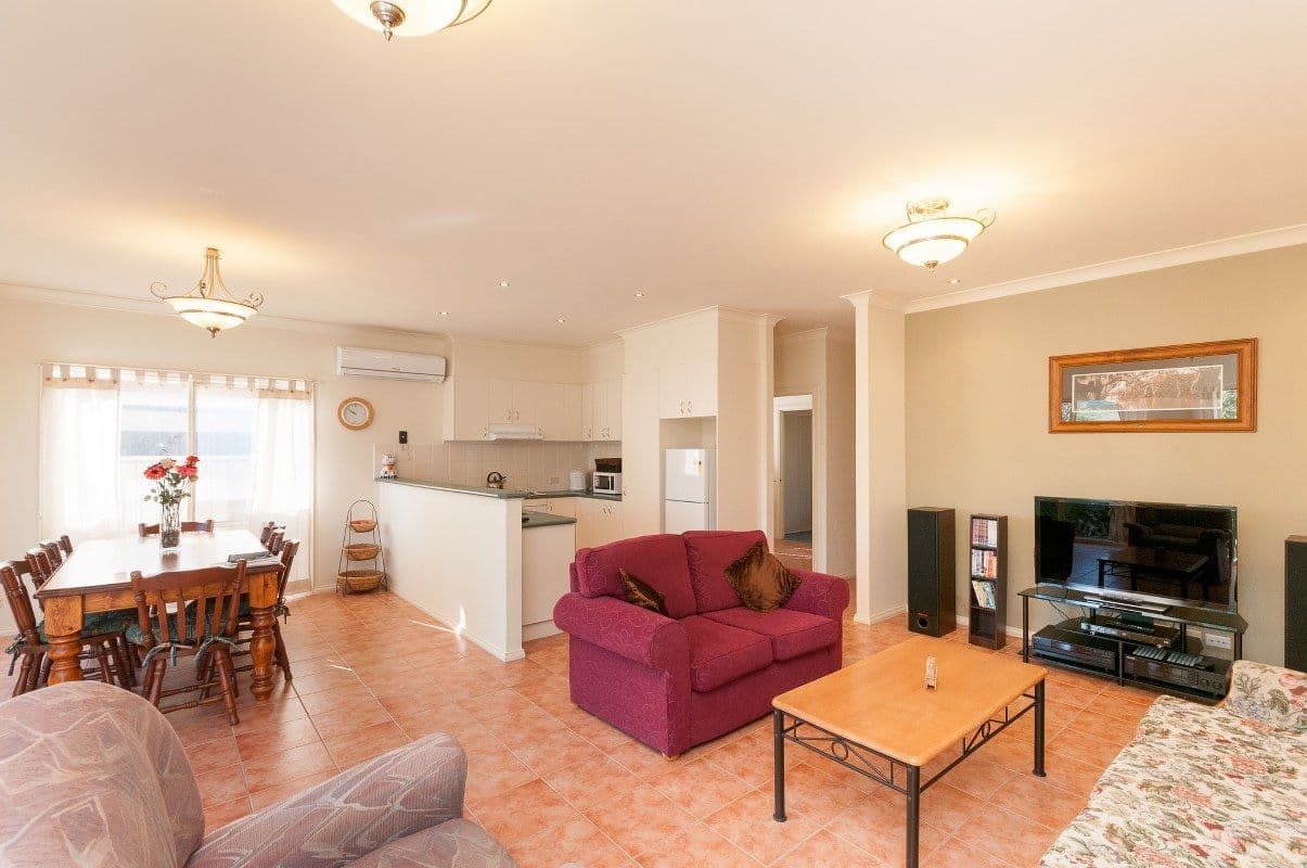 7 Greenfield Court, CRAIGIEBURN VIC 3064, Craigieburn - Thumbnail 4