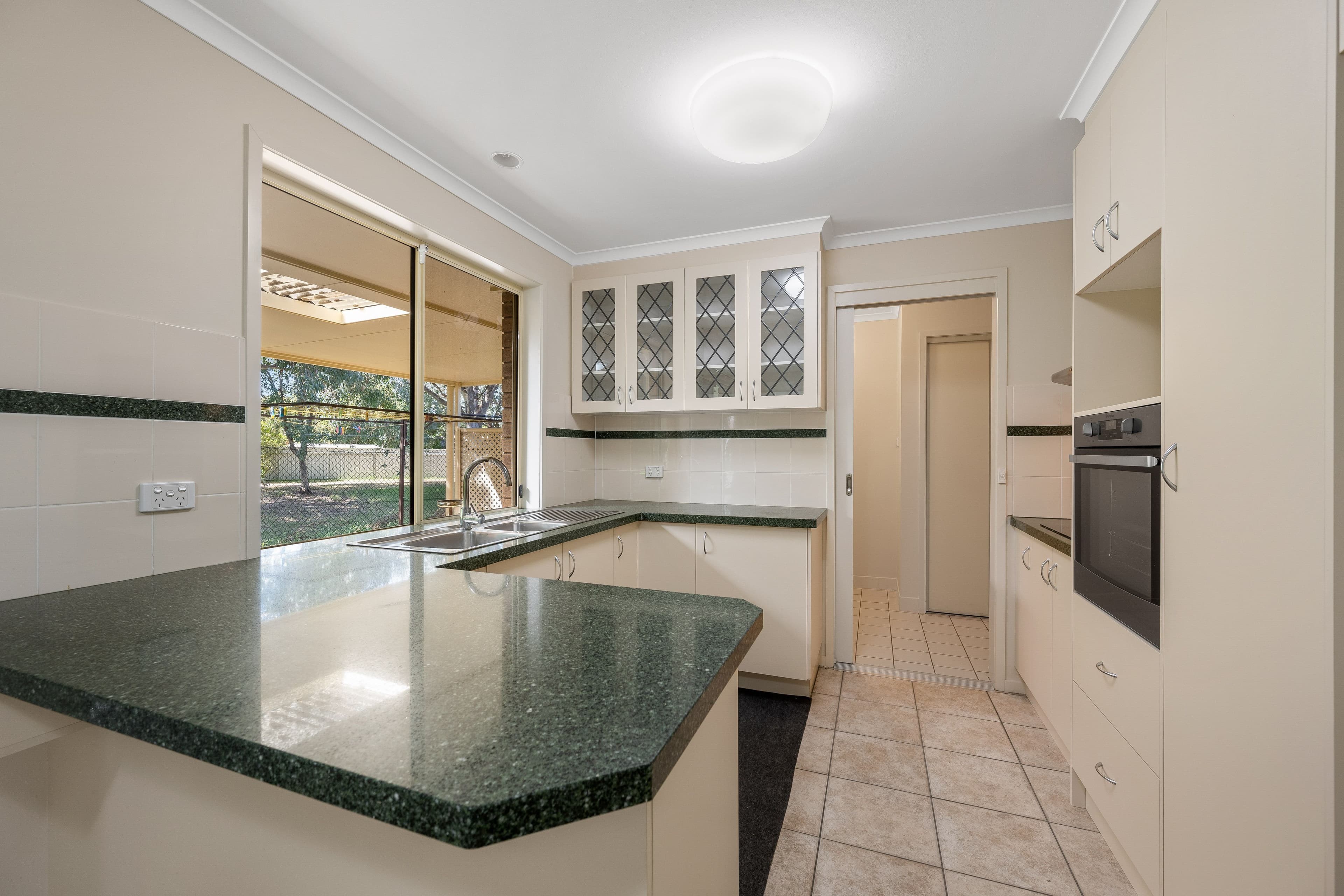 123 Elmglade Close, West Albury NSW 2640, West Albury - Image 1