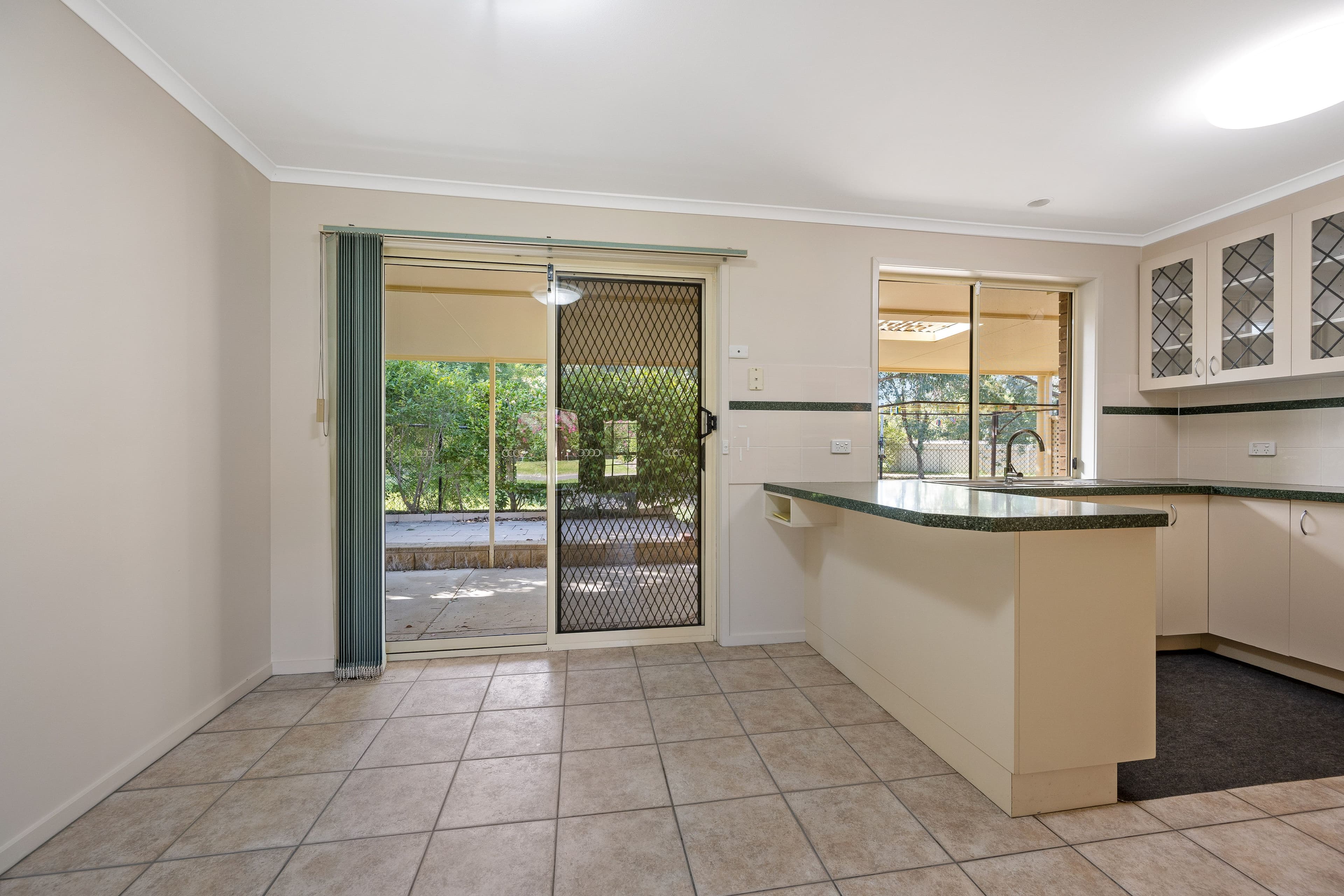 123 Elmglade Close, West Albury NSW 2640, West Albury - Thumbnail 5