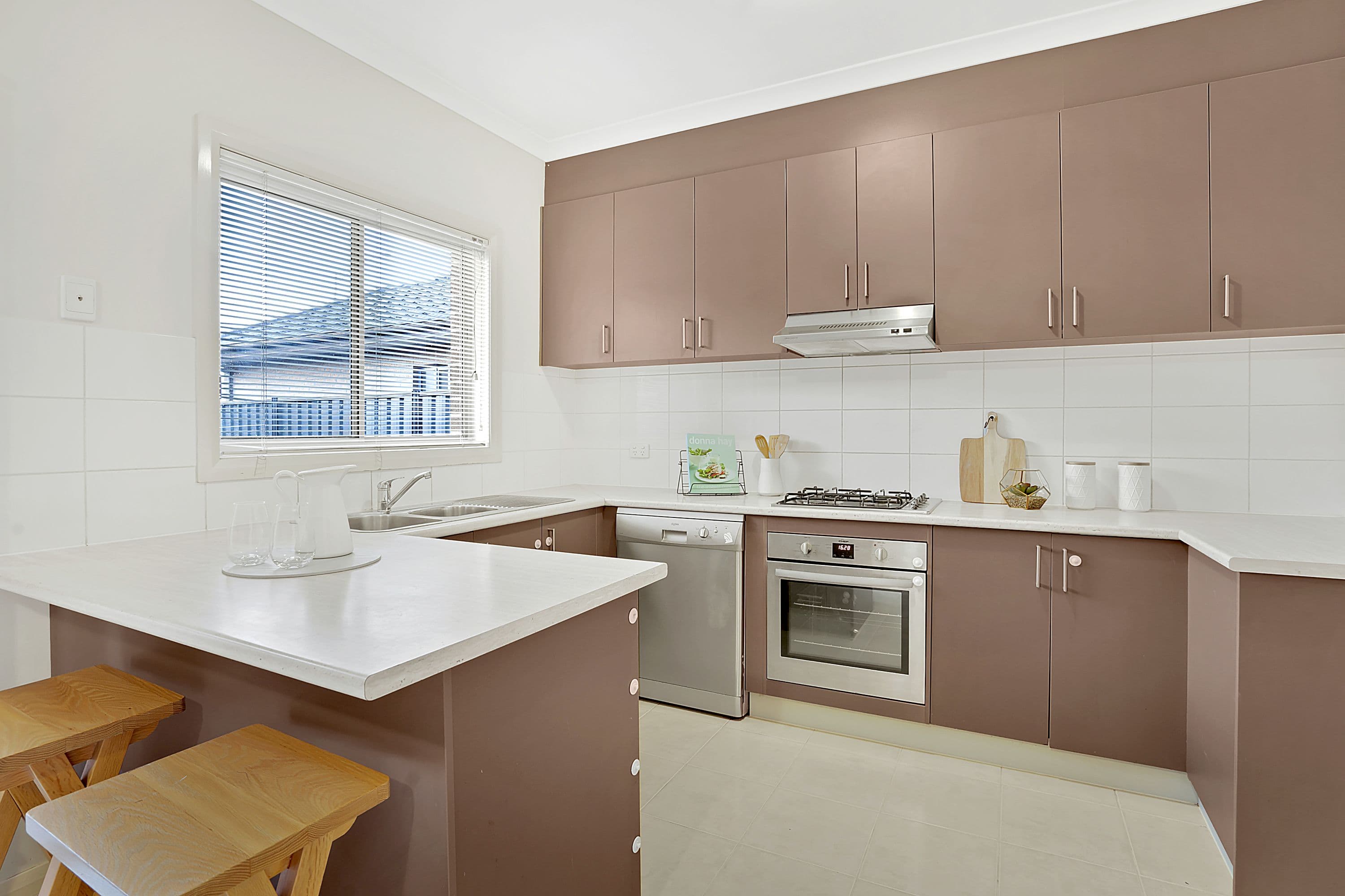 8 Hollows Court, Craigieburn VIC 3064, Craigieburn - Thumbnail 6
