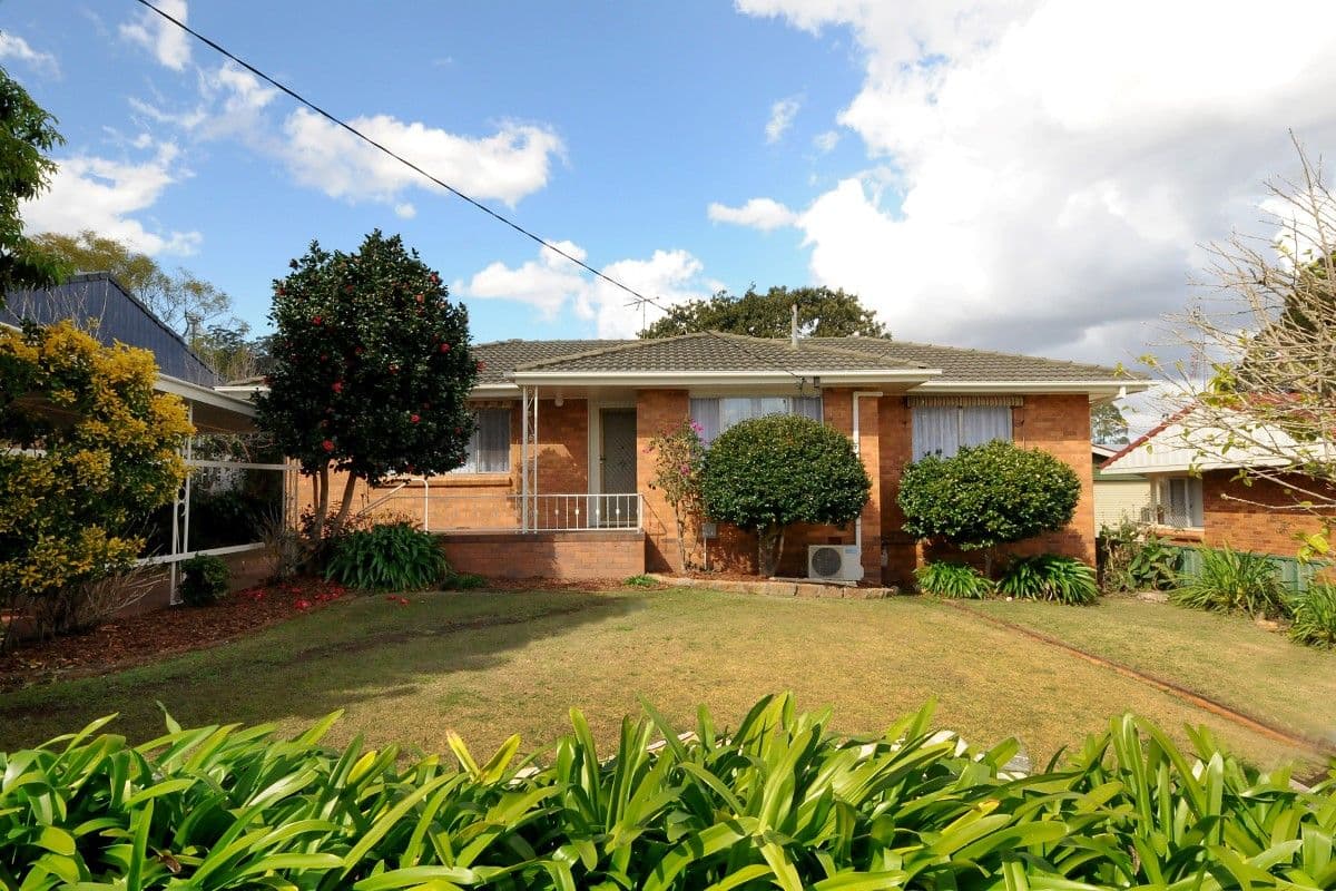 8 Esther Street, MOUNT LOFTY QLD 4350, Mount Lofty - Image 1