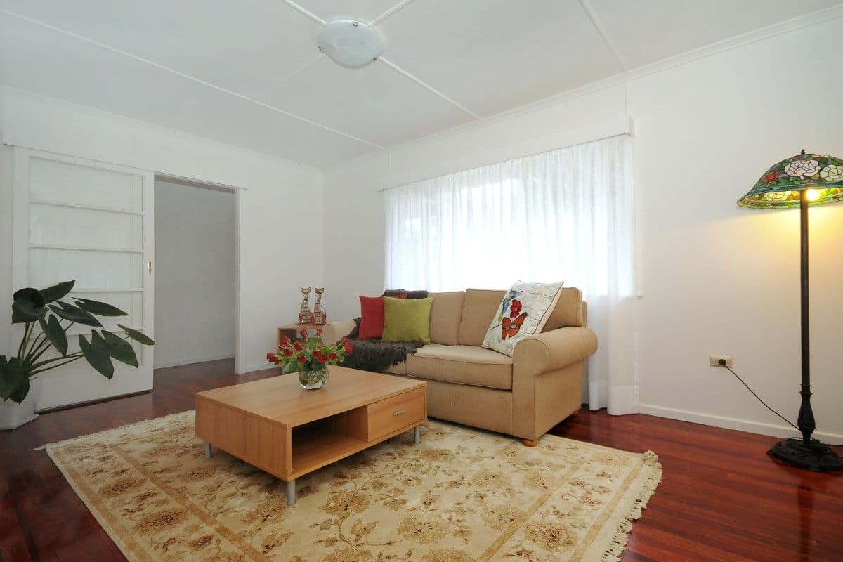 8 Esther Street, MOUNT LOFTY QLD 4350, Mount Lofty - Thumbnail 2
