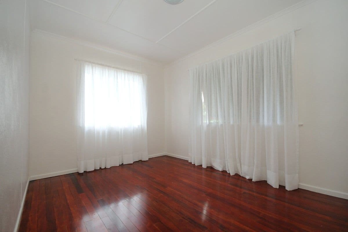 8 Esther Street, MOUNT LOFTY QLD 4350, Mount Lofty - Thumbnail 8