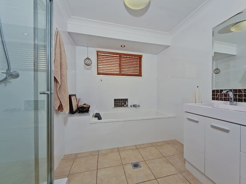 25 Hickey Way, CARRARA QLD 4211, Carrara - Thumbnail 8