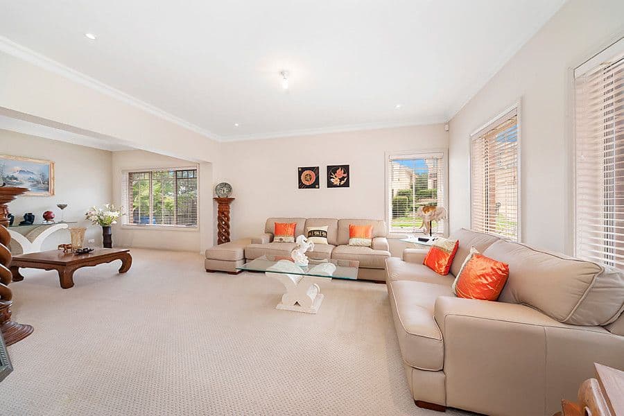 1 Lodgeworth Place, Castle Hill NSW 2154, Castle Hill - Thumbnail 3