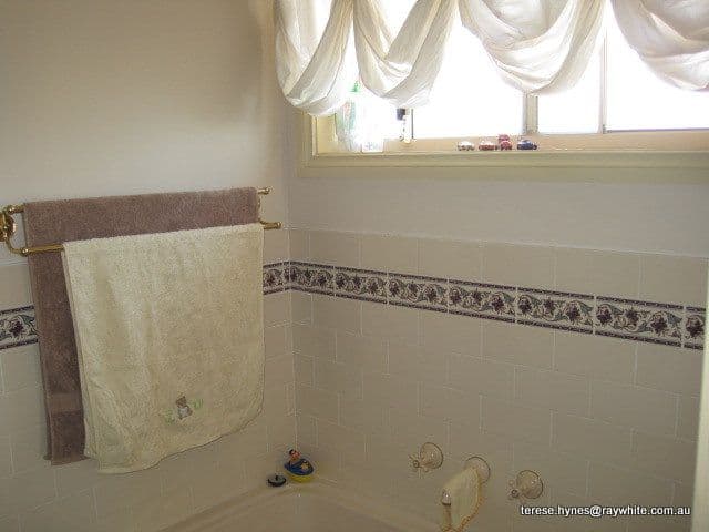 5 Petticoat Lane, YOUNG NSW 2594, Young - Thumbnail 6