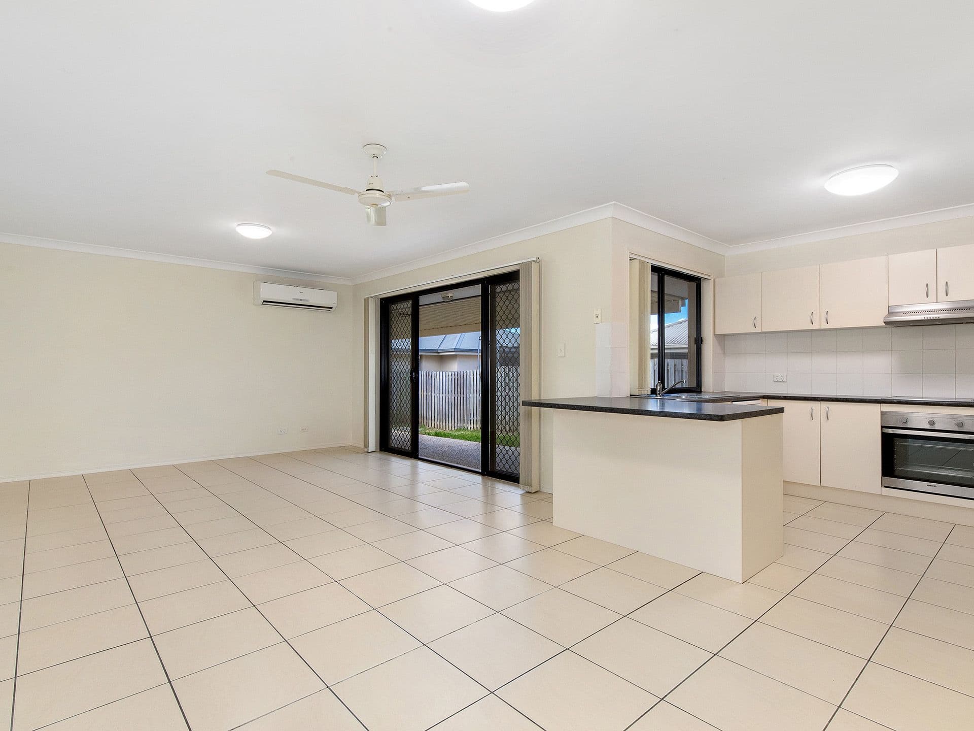 6 Yelka Street, Ormeau QLD 4208, Ormeau - Thumbnail 2