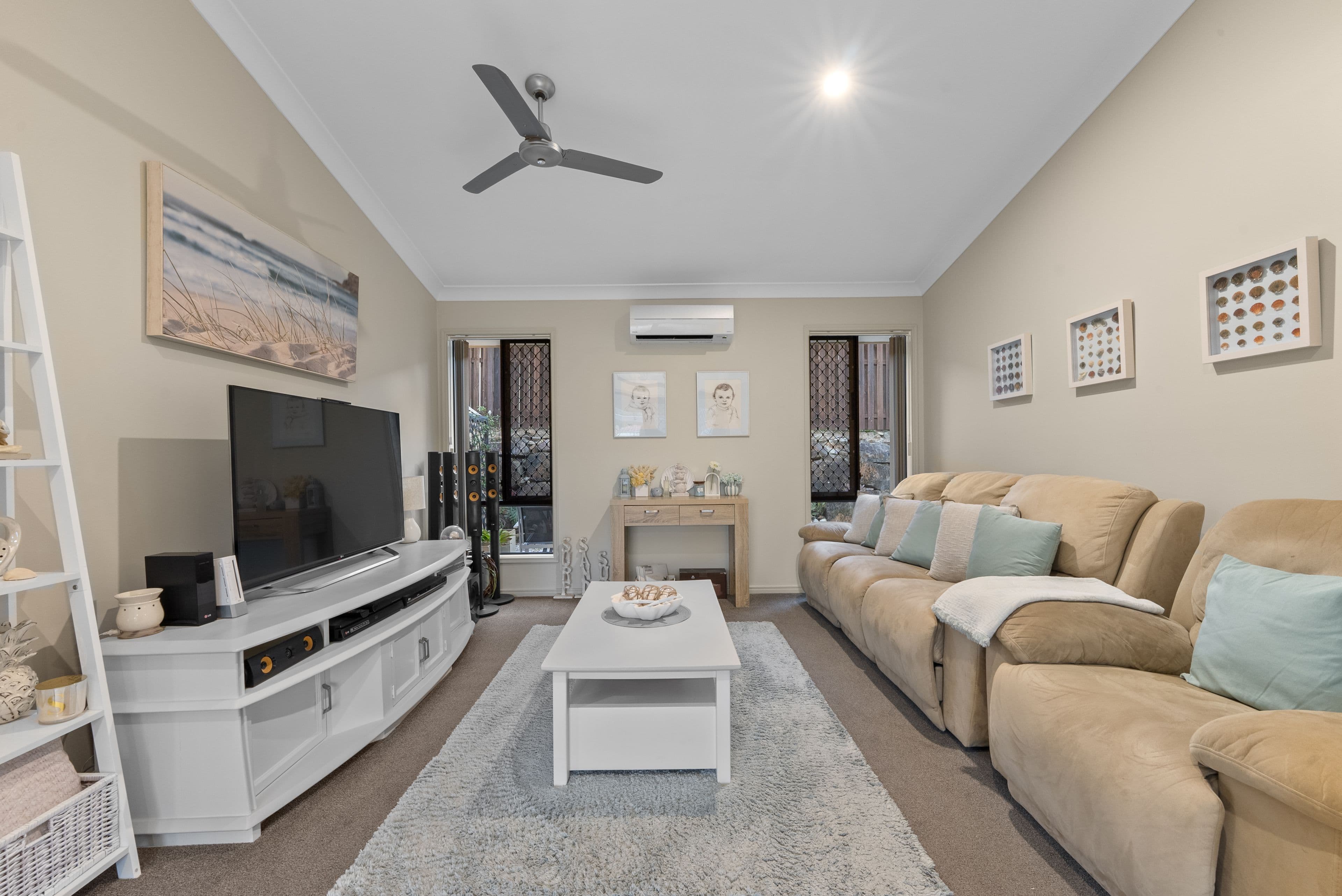 10 Tuggeranong Avenue, Pacific Pines QLD 4211, Pacific Pines - Thumbnail 3