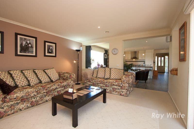 2 Riley Court, PAKENHAM VIC 3810, Pakenham - Thumbnail 4